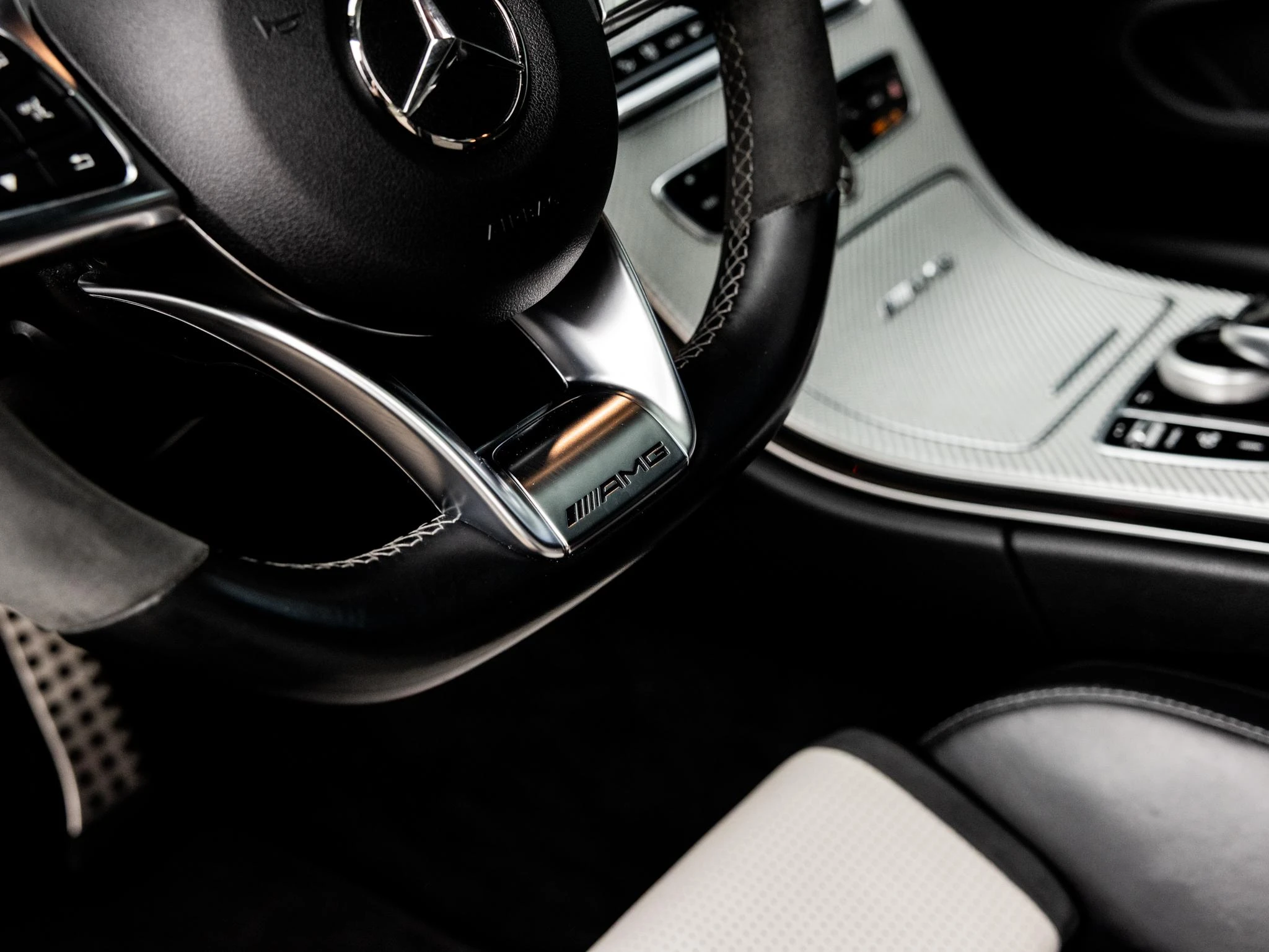 Mercedes-Benz-C-Klasse-image-25
