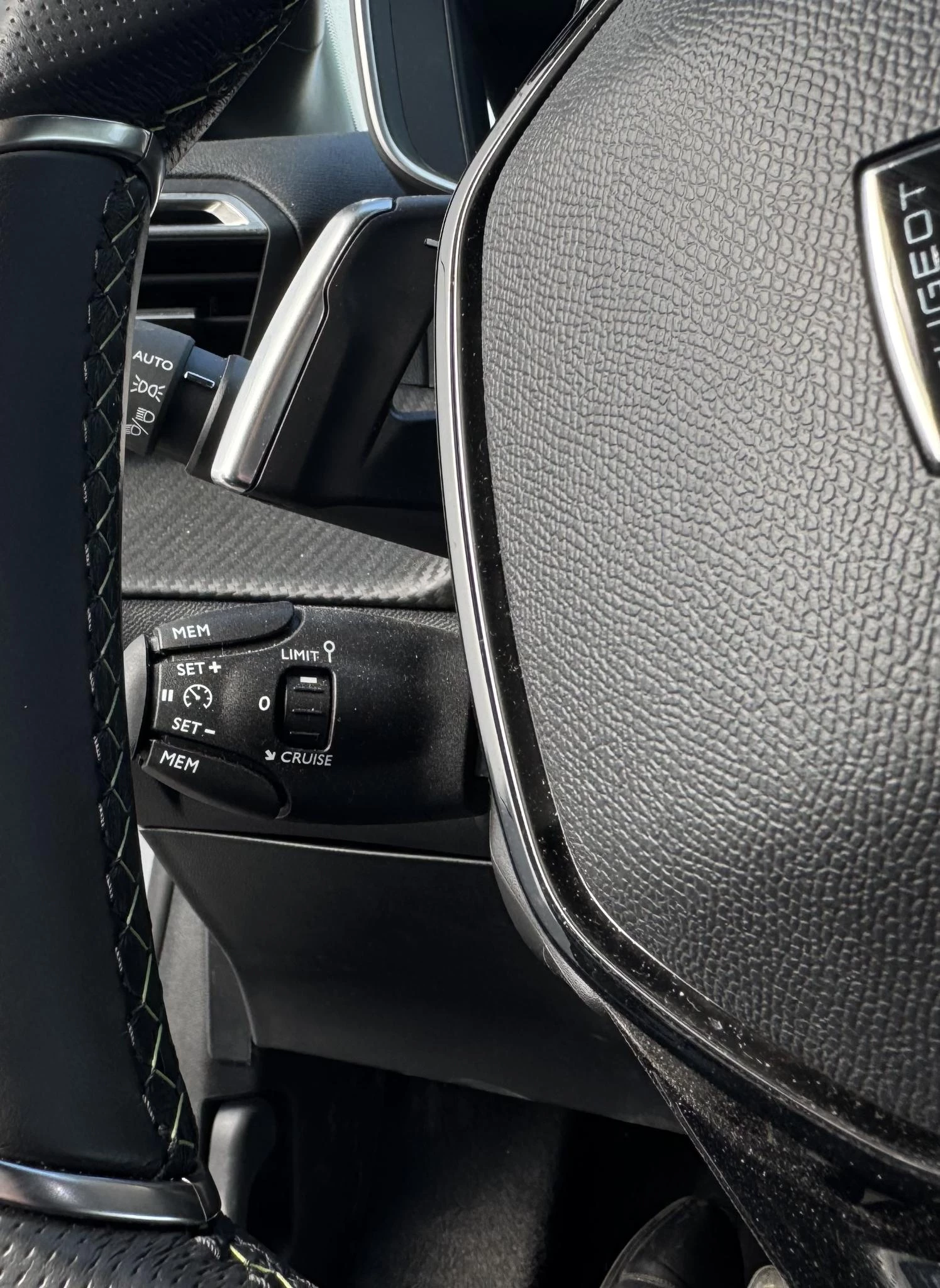 Peugeot-208-image-17