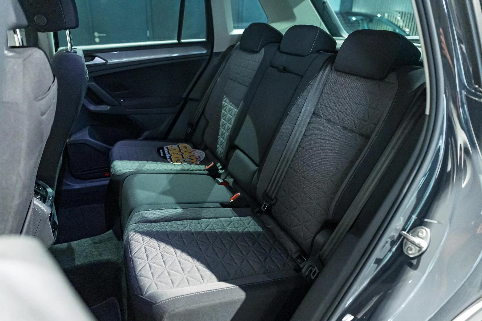 Volkswagen-Tiguan-image-8