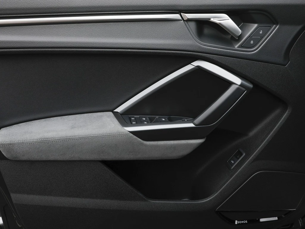 Audi-Q3-image-19