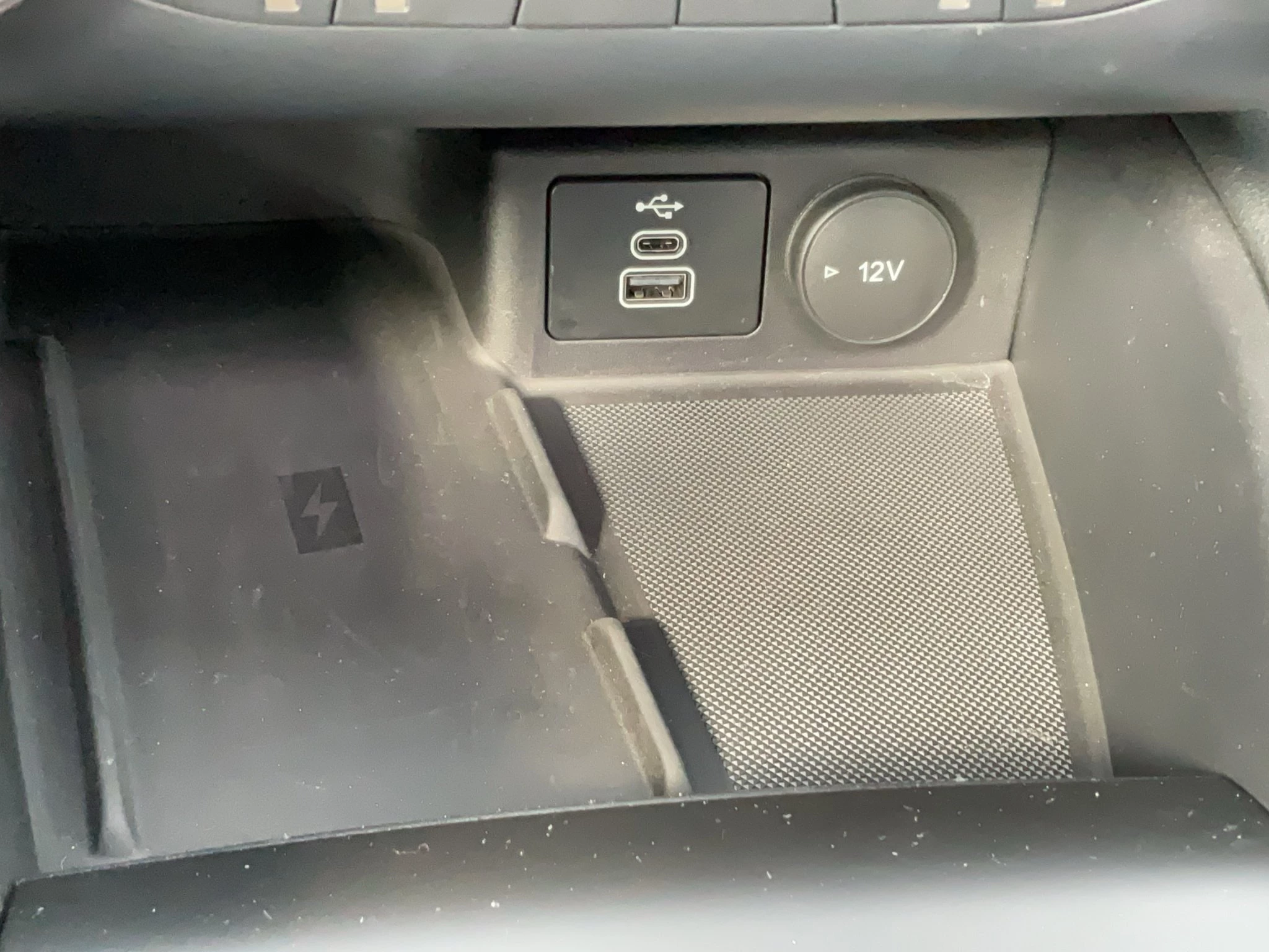 Ford Kuga ST-Line X*PANO*AHK*KAM*ACC*NAVI*SOUND-SYS.