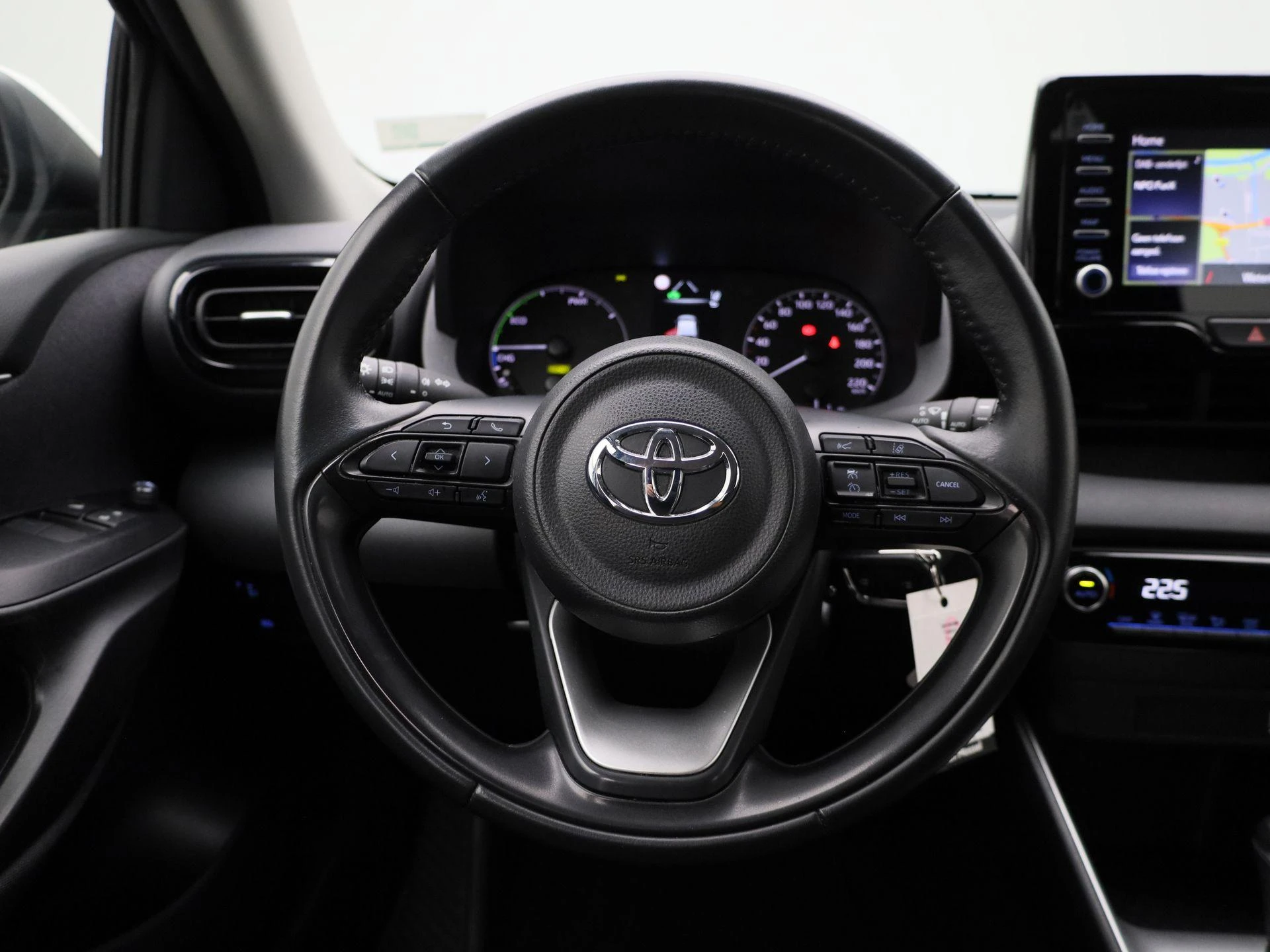 Toyota-Yaris-image-6
