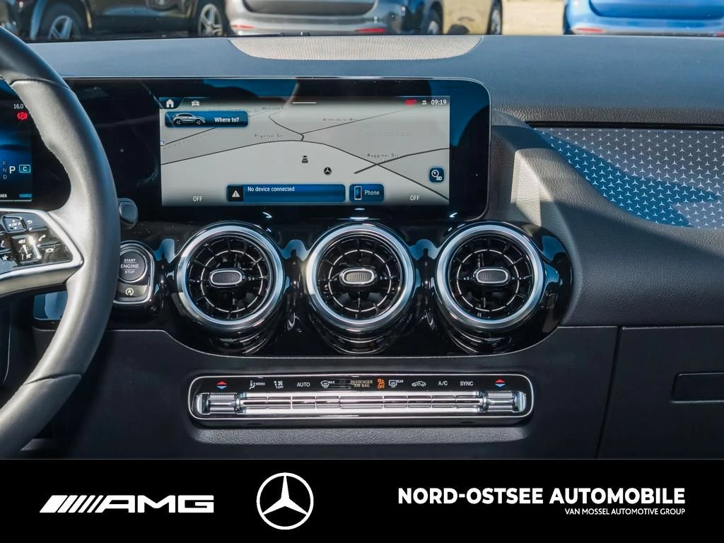 Mercedes-Benz GLA 200 PROGRESSIVE DISTRO NAVI AHK KAMERA SHZ ProgressiveC118 GLA 200 PROGRESSIVE DISTRO NAVI AHK KAMERA SHZ Progressive