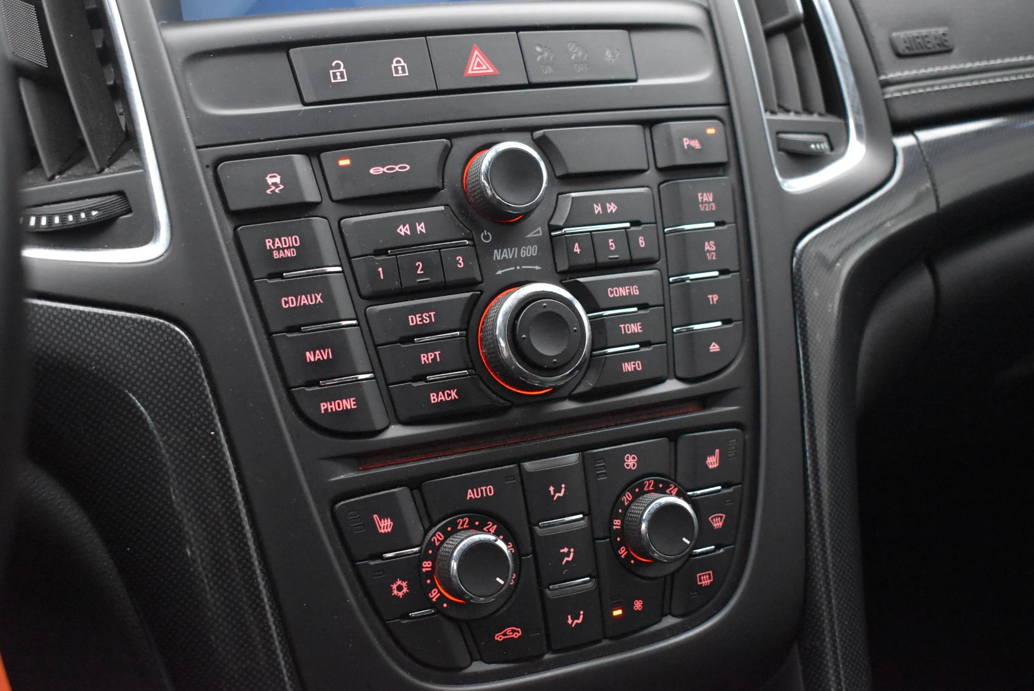 Opel-Cascada-image-25