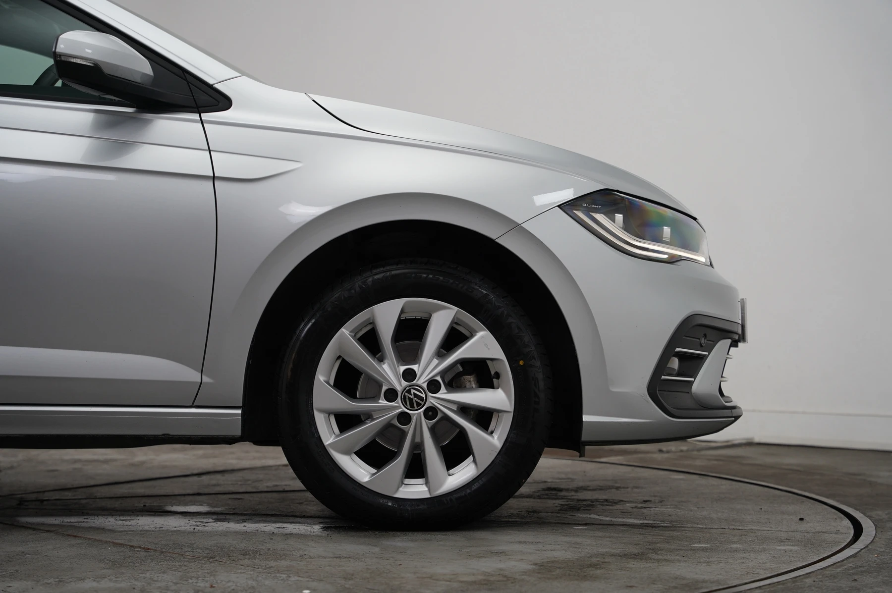 Volkswagen-Polo-image-34