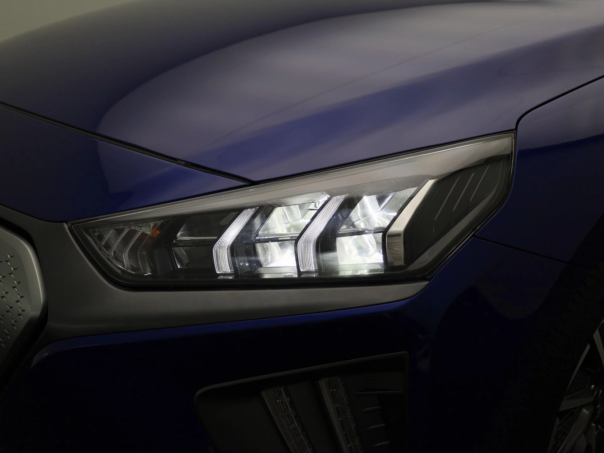 Hyundai-IONIQ-image-14