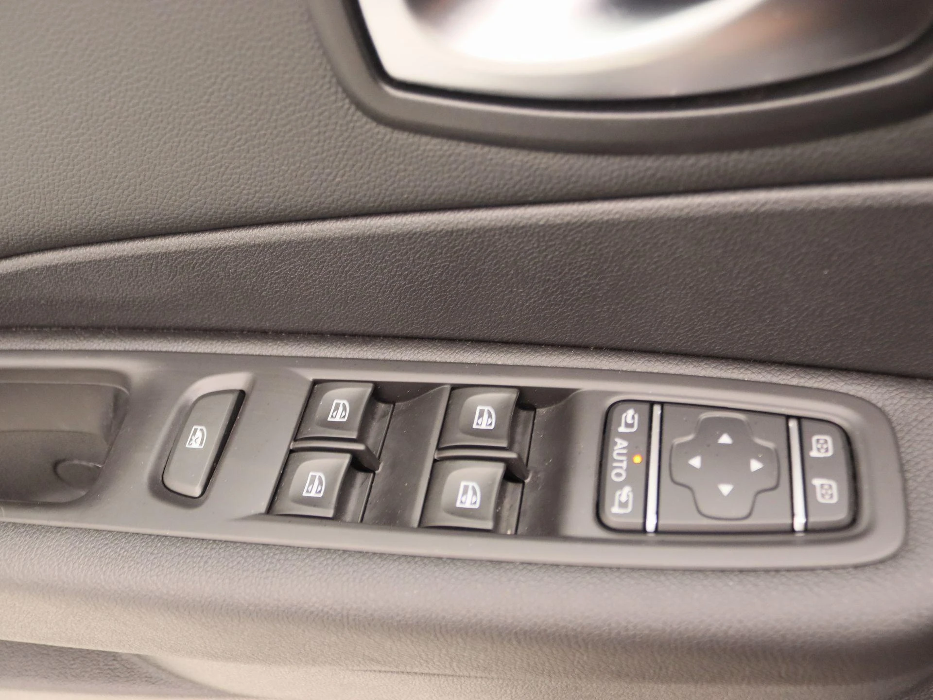 Renault-Captur-image-19
