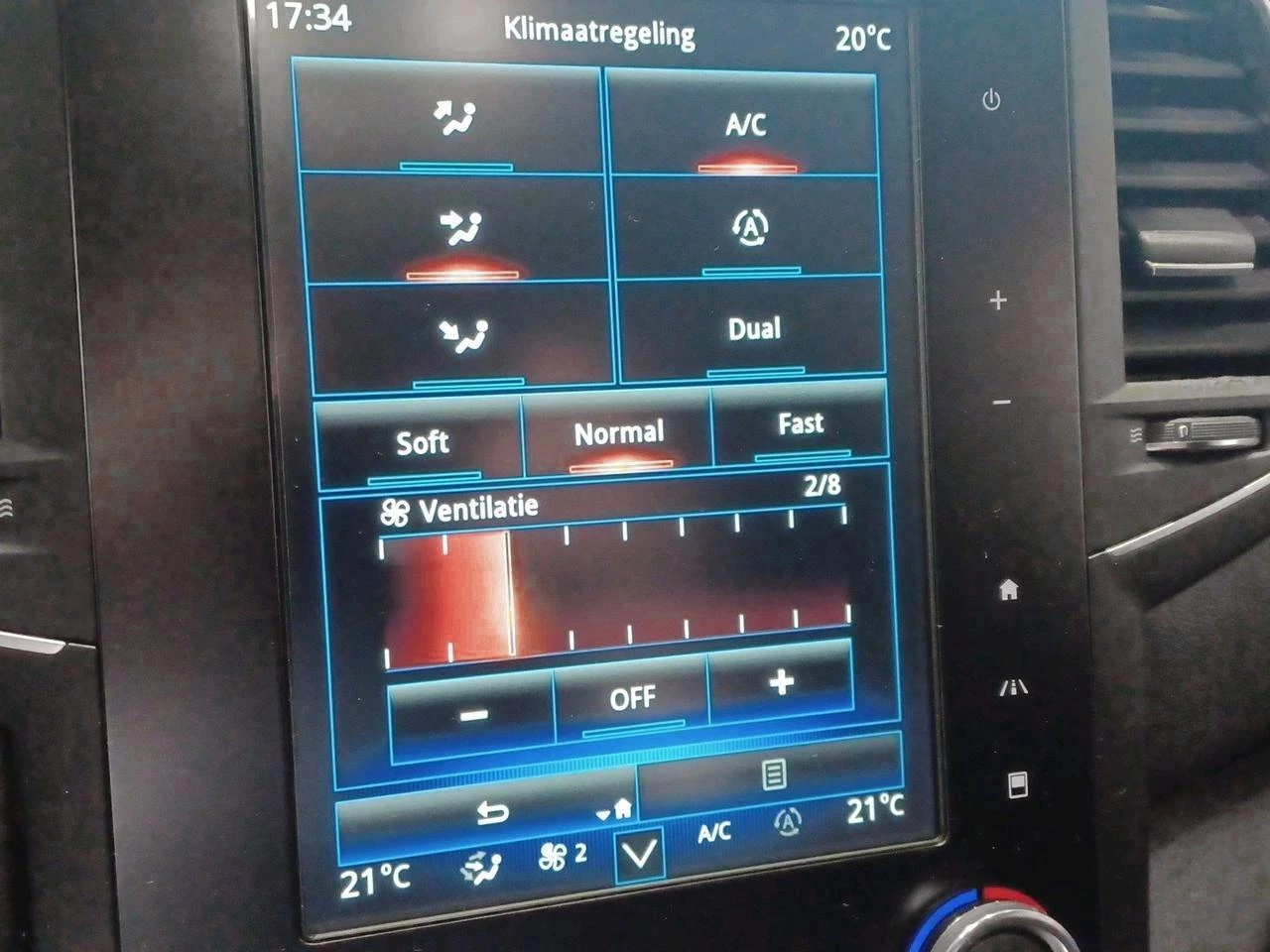 Renault-Mégane-image-21