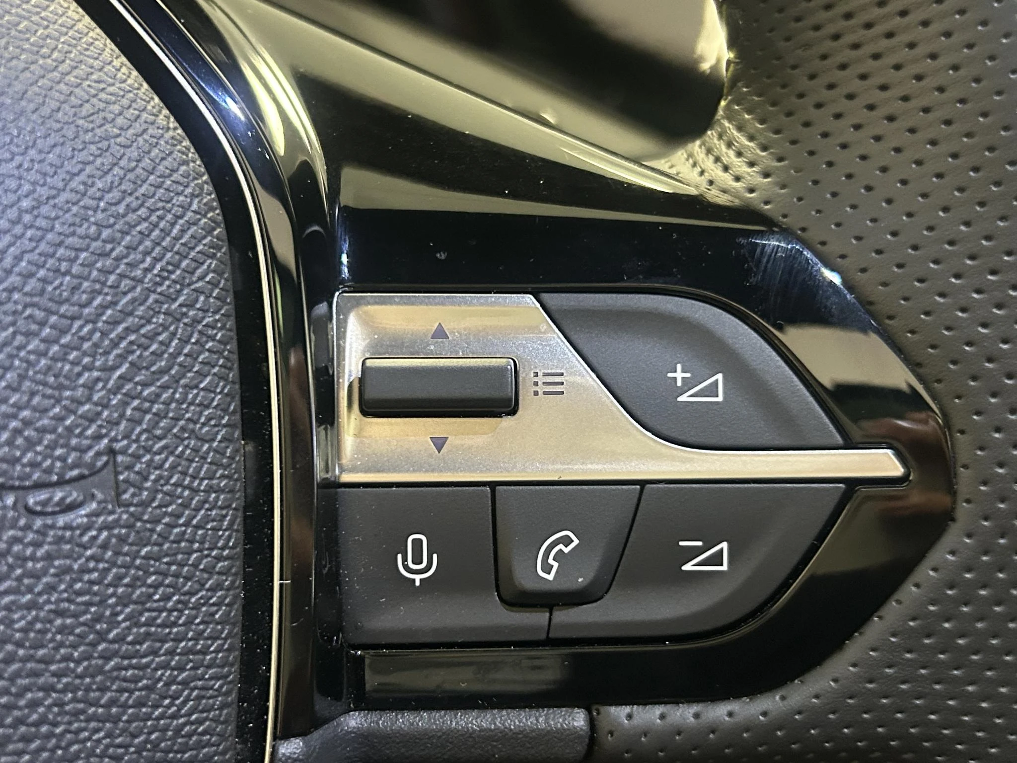 Peugeot-308-image-8