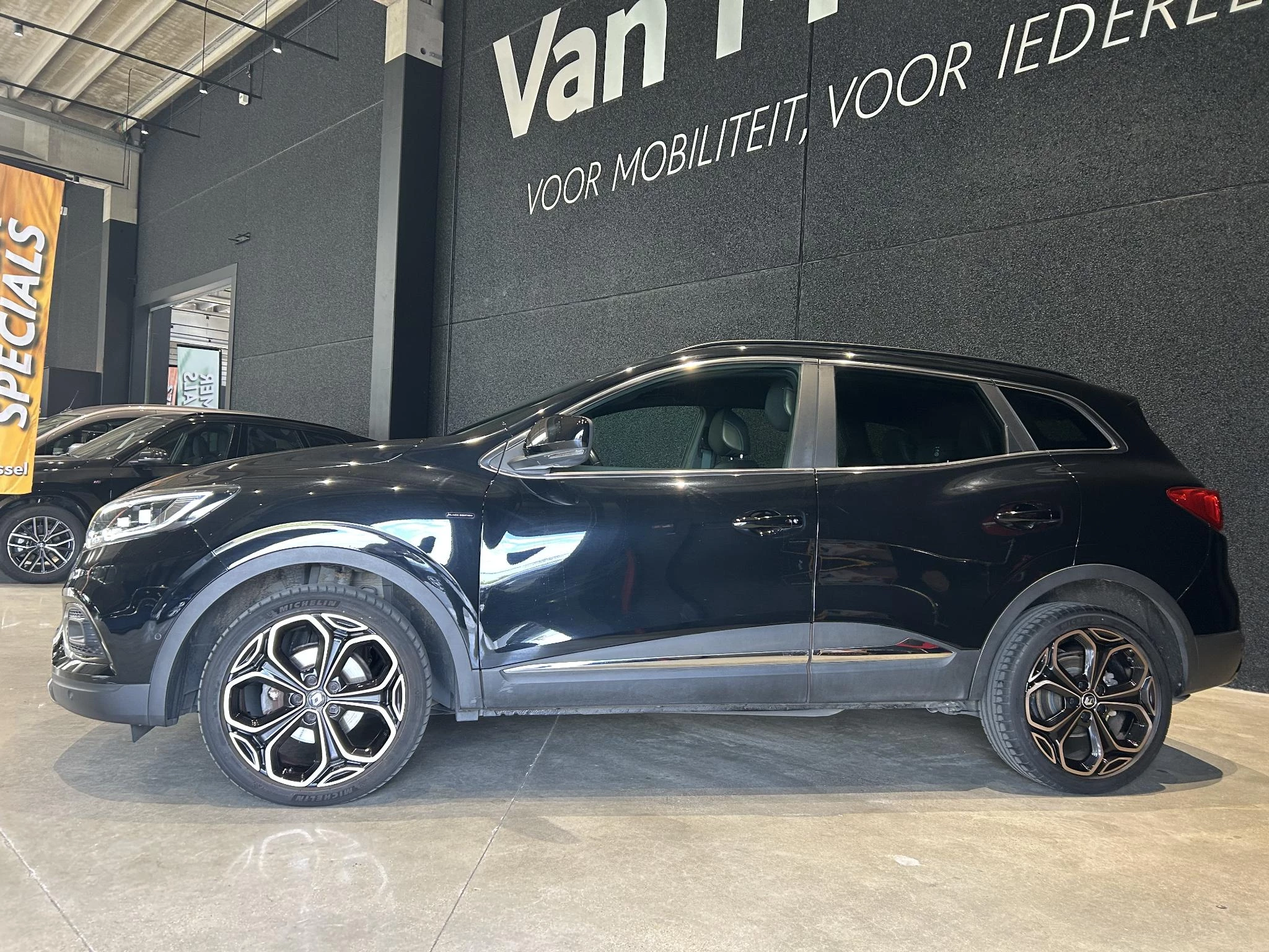 Renault Kadjar TCe 140 EDC GPF Black Edition
