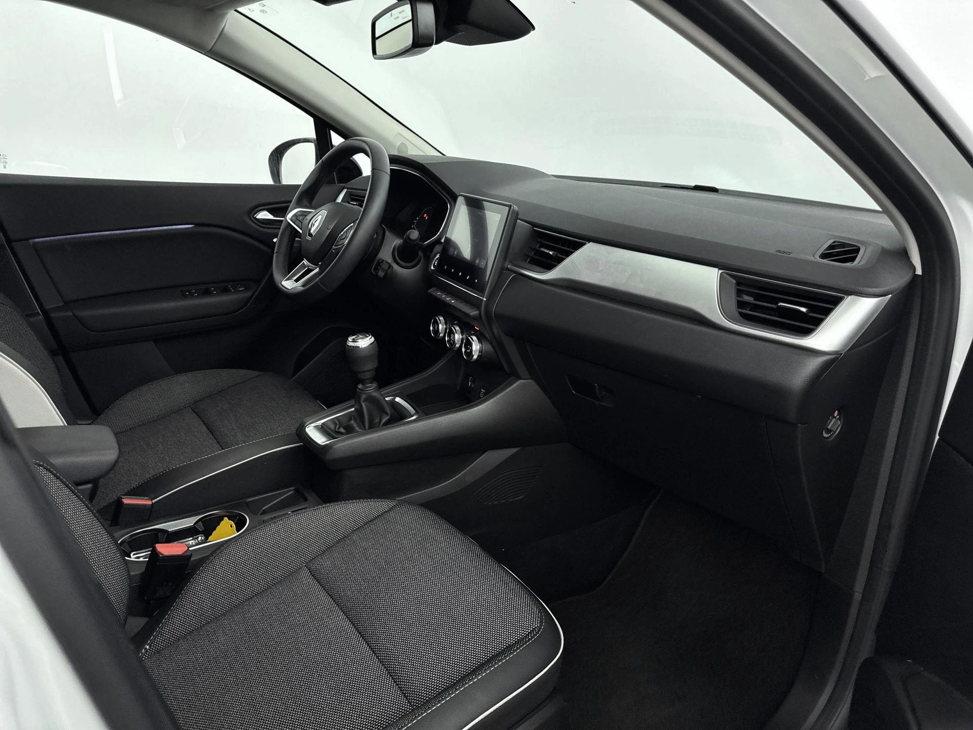 Renault-Captur-image-16
