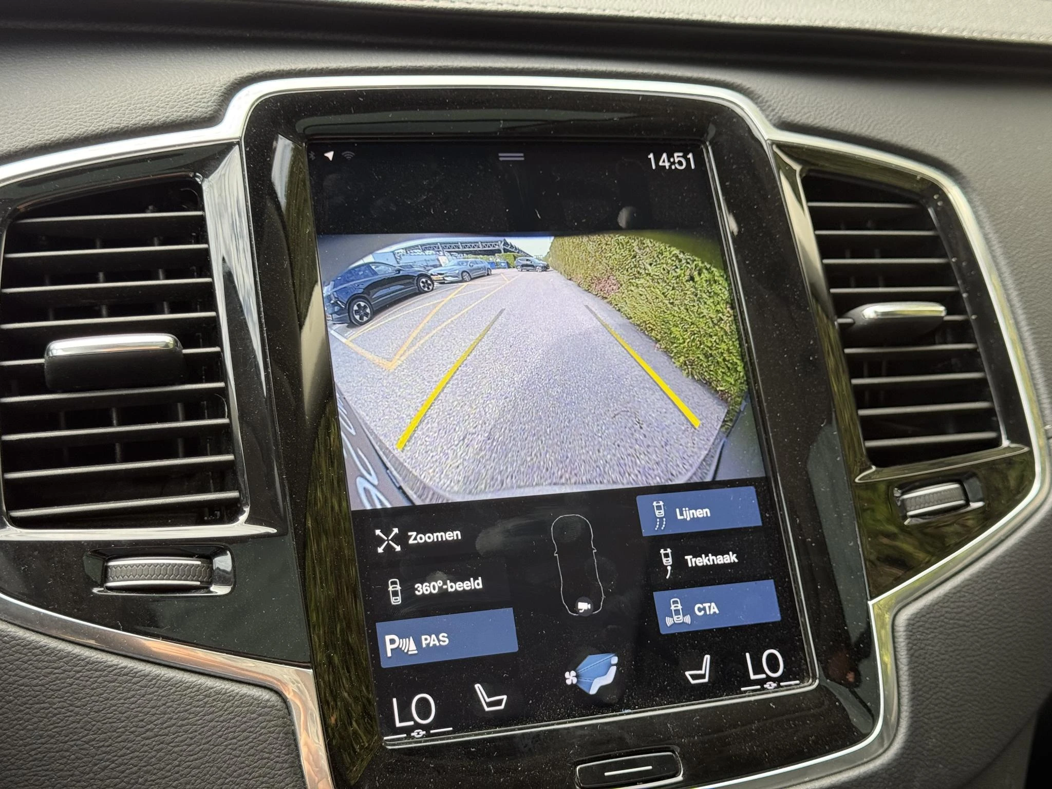 Volvo-XC90-image-31