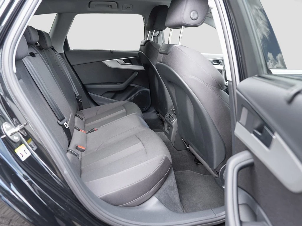 Audi A4 Avant 35 TDI S-line,Kamera,ALU 18",Climatronic Sportsitze,Akustikglas Türscheiben vorne