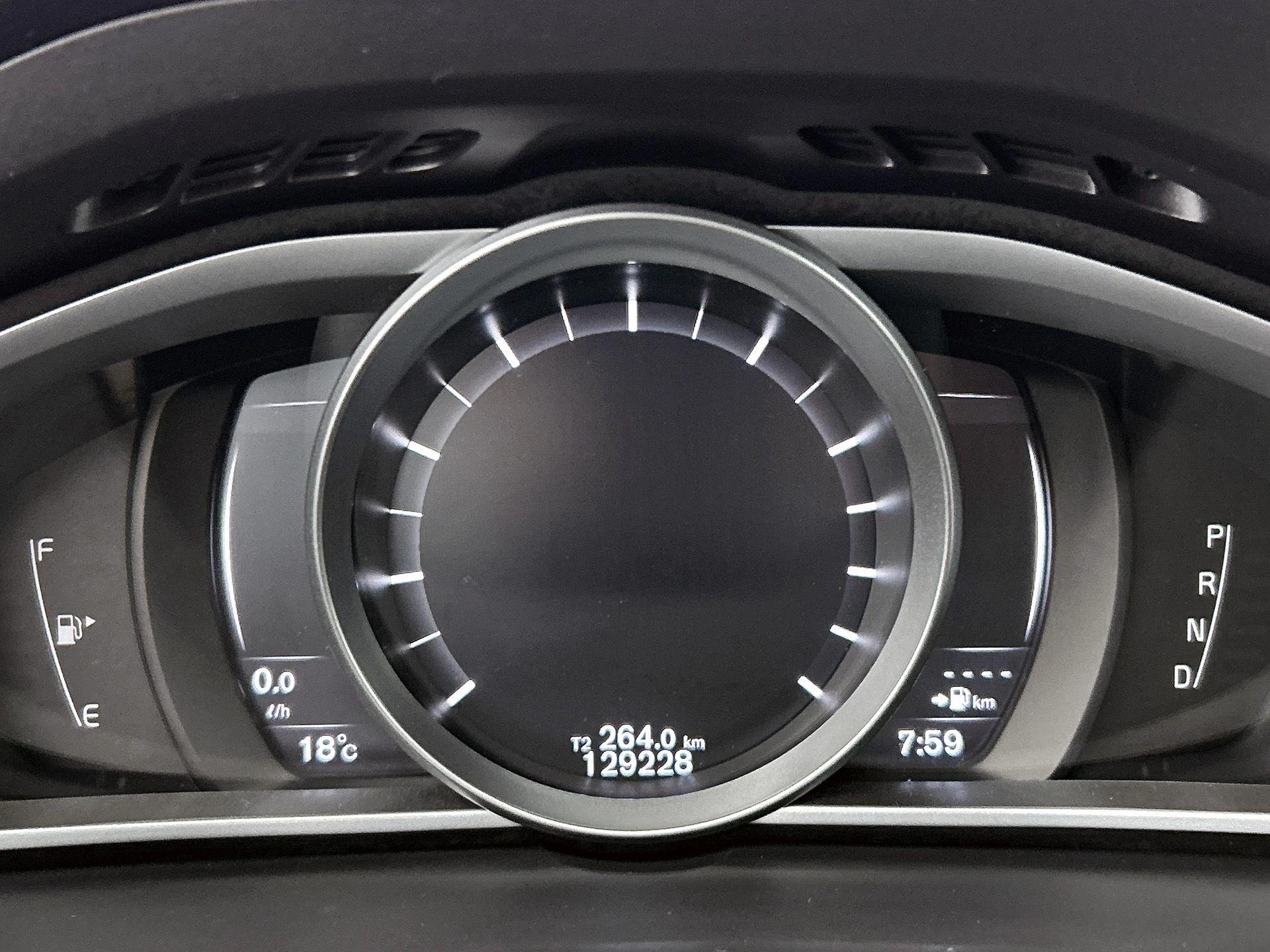 Volvo-V40-image-18