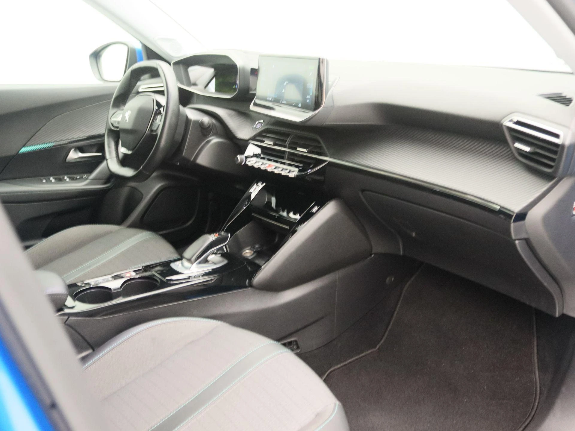 Peugeot e-2008 EV Allure Pack 50 kWh