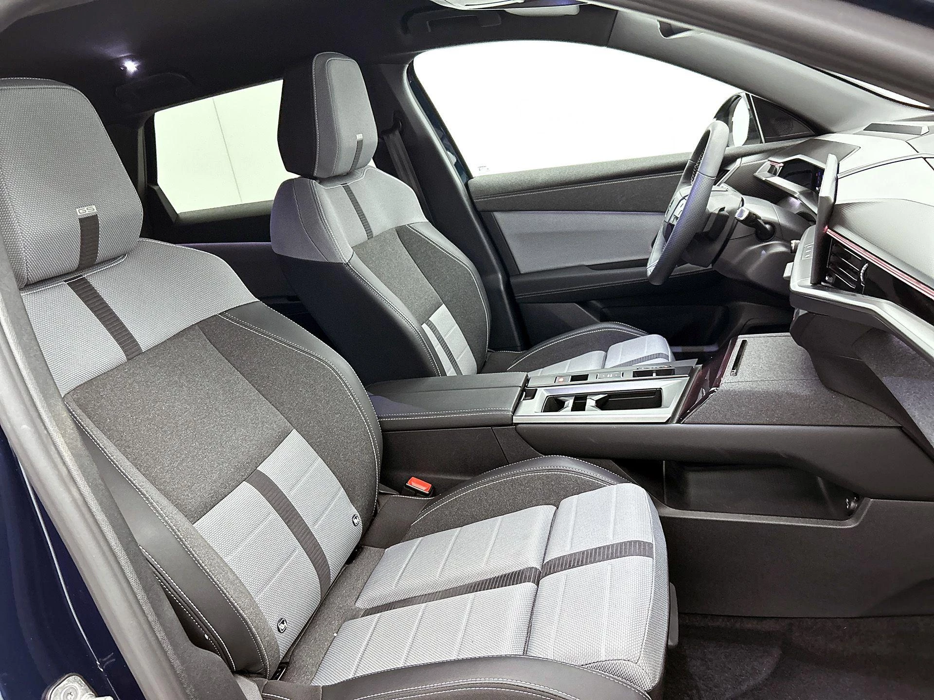 Opel-Grandland-image-40