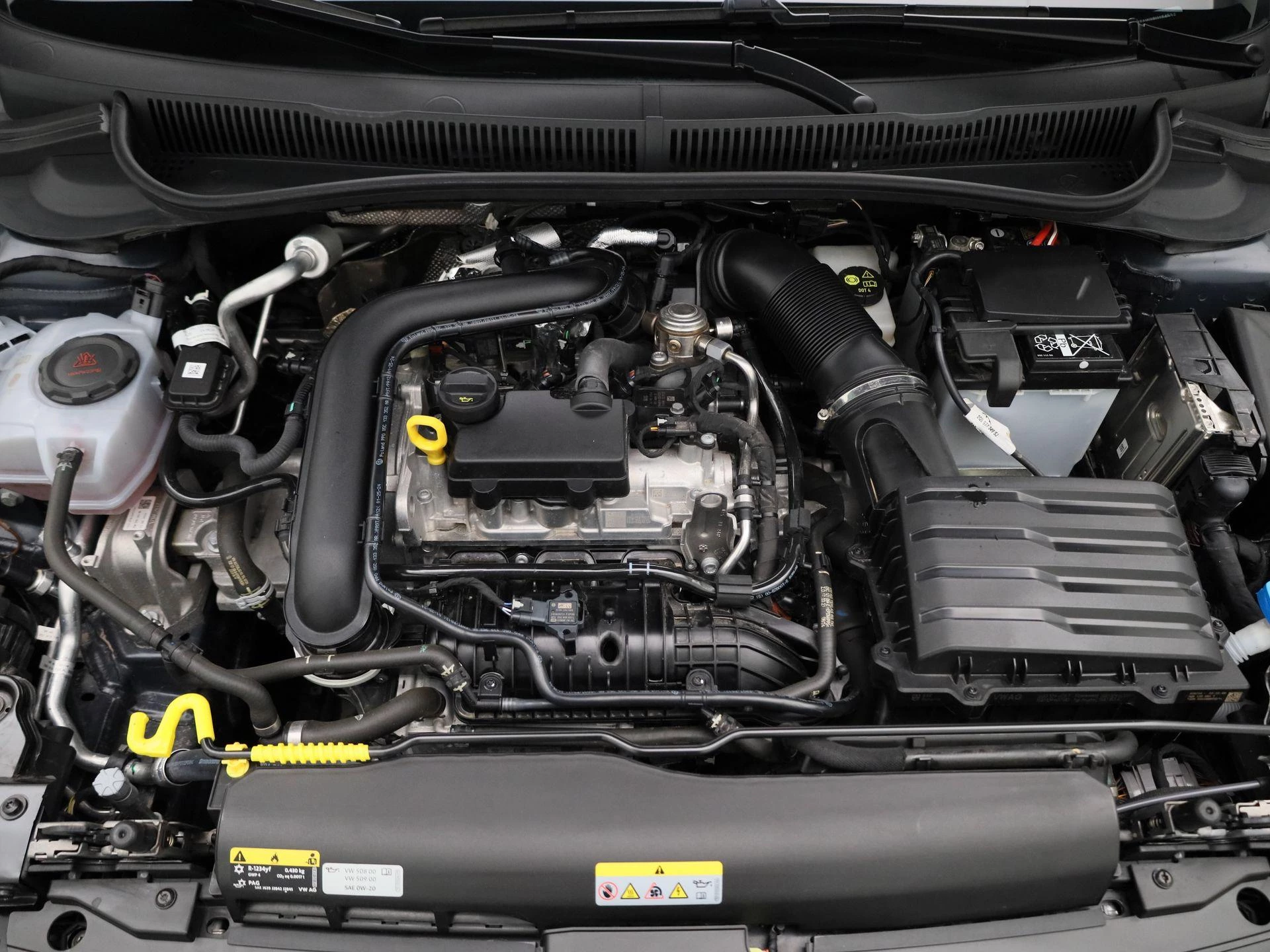 Volkswagen-Polo-image-34