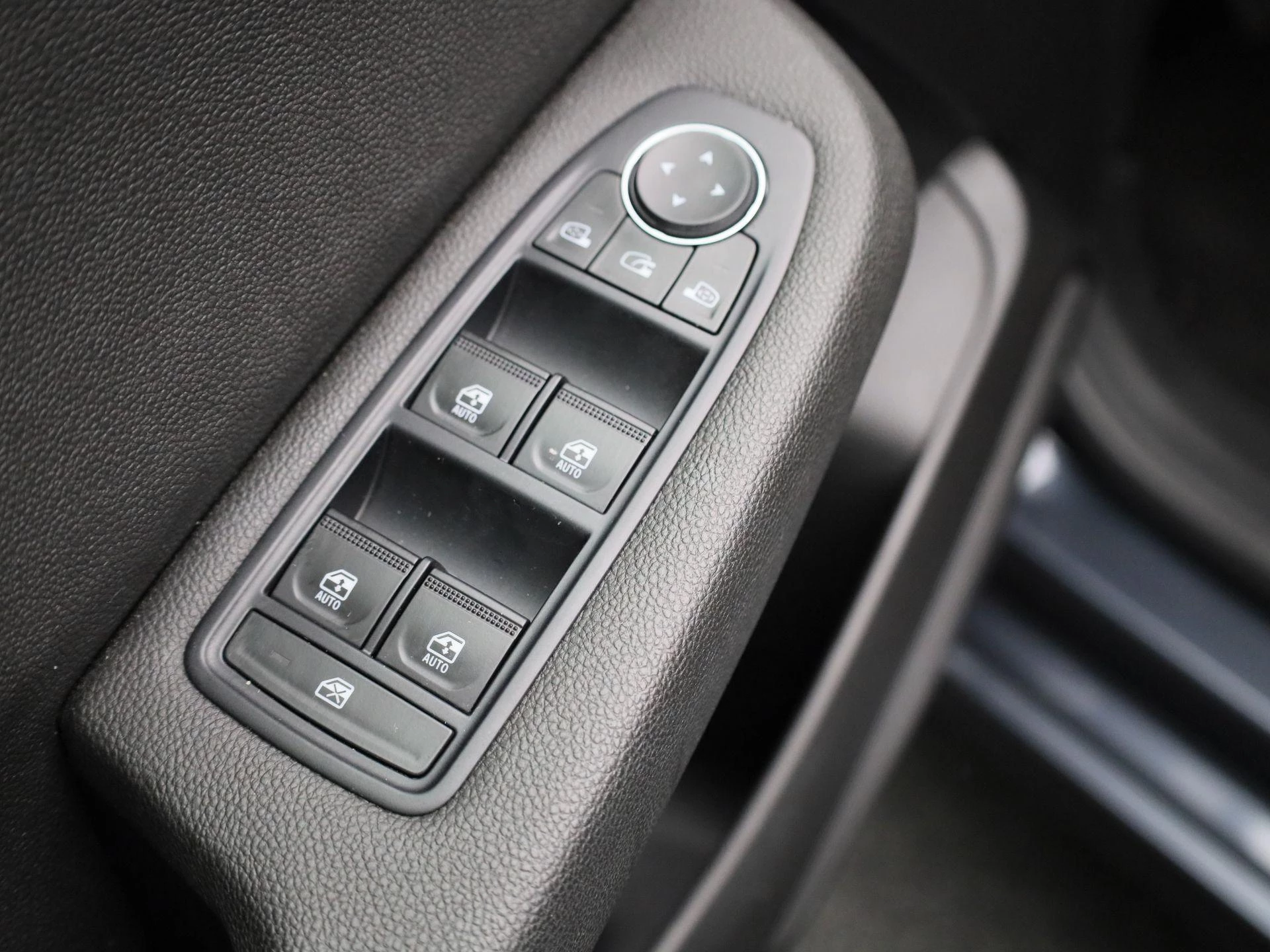 Renault-Clio-image-28