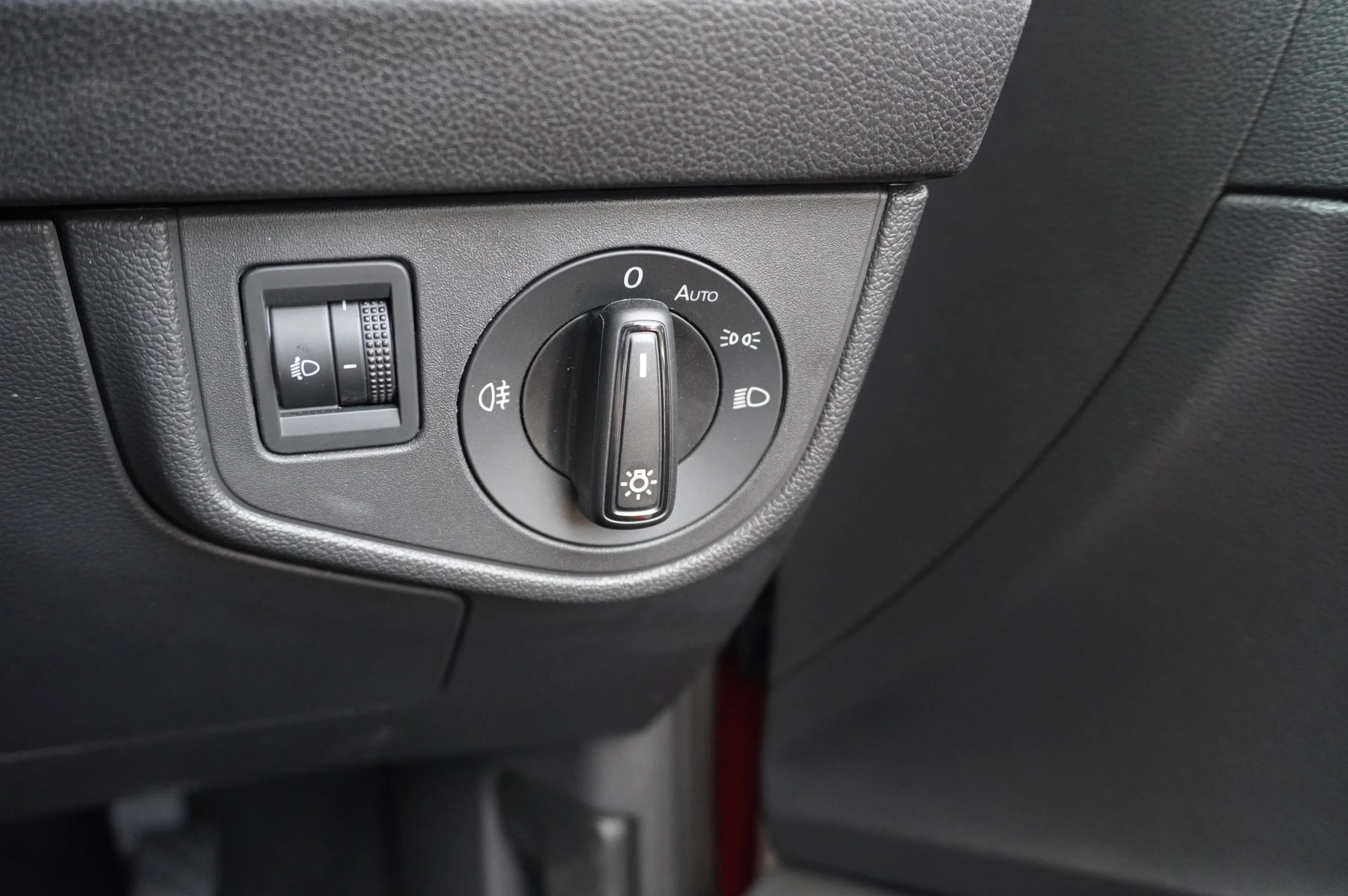 Volkswagen-Polo-image-27