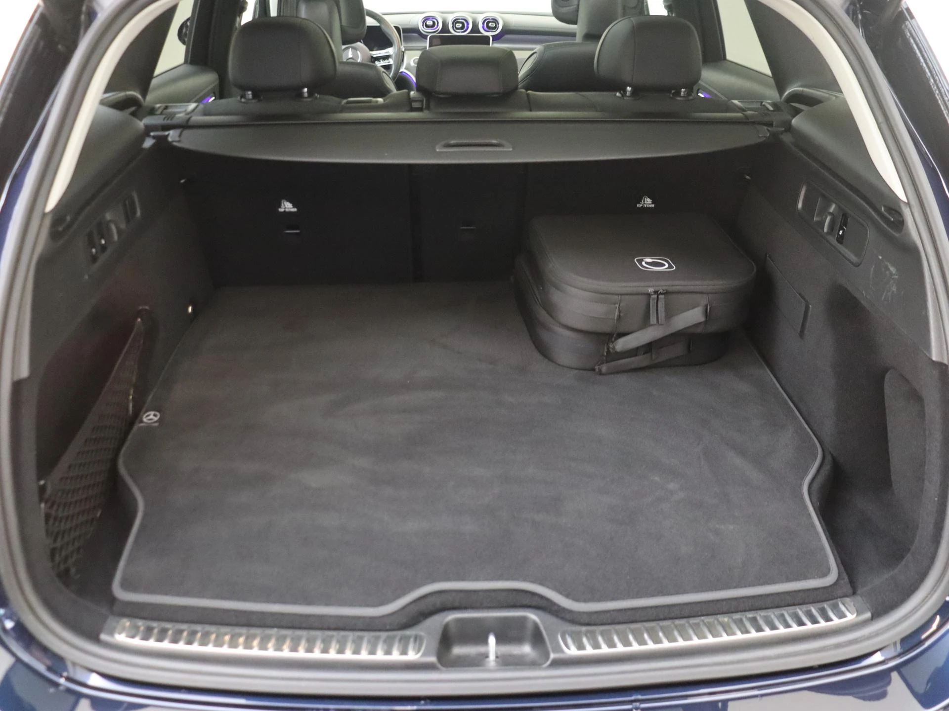 Mercedes-Benz-GLC-image-29