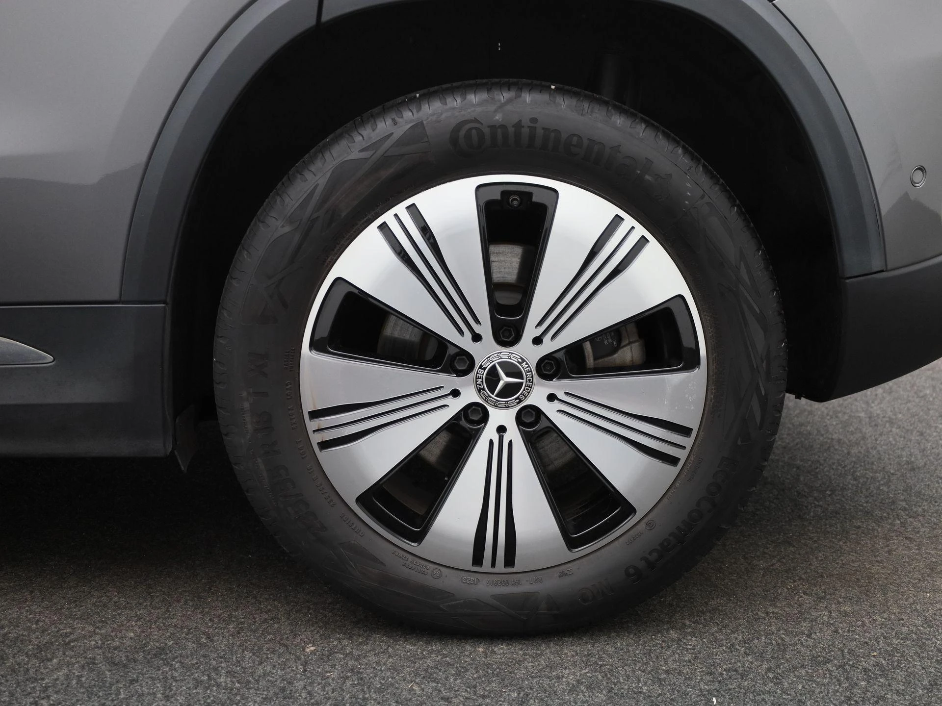 Mercedes-Benz-EQA-image-14