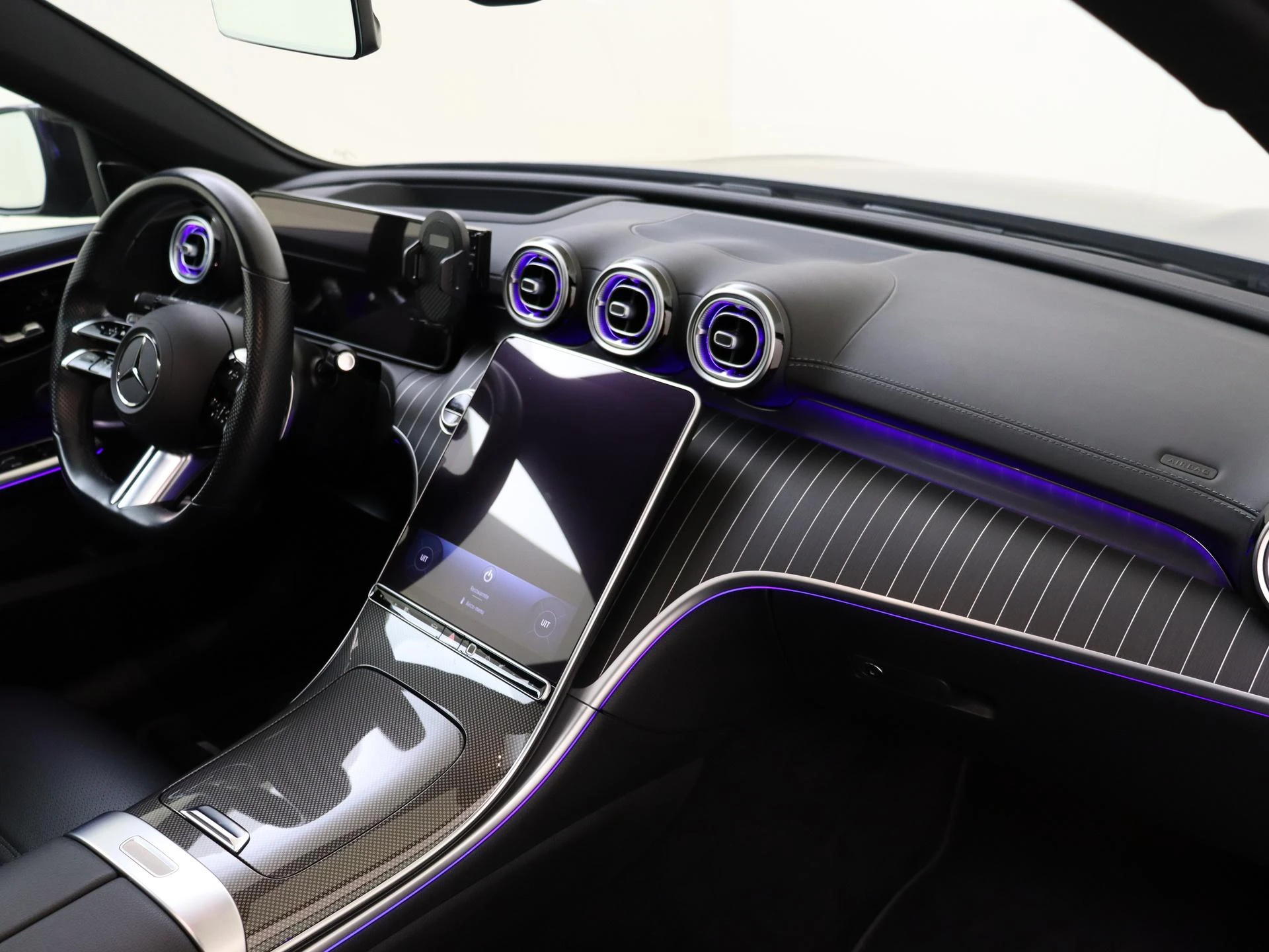 Mercedes-Benz-C-Klasse-image-3