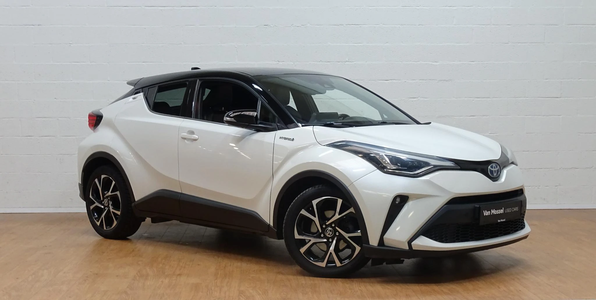 Toyota-C-HR-image-1