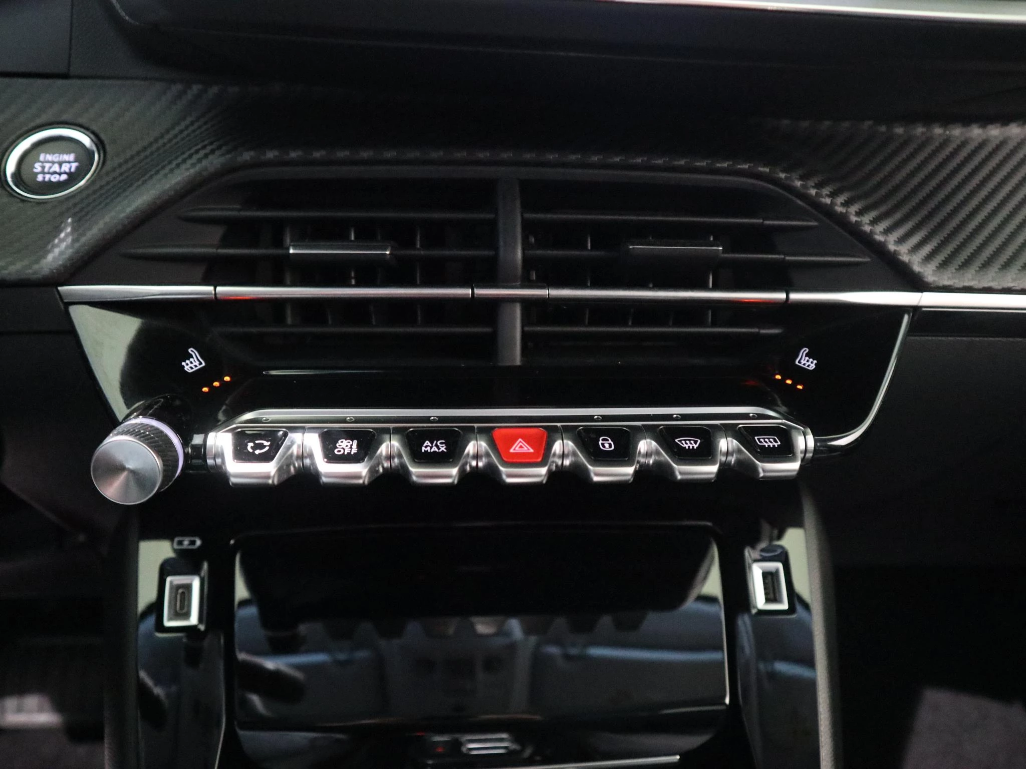 Peugeot-e-208-image-16