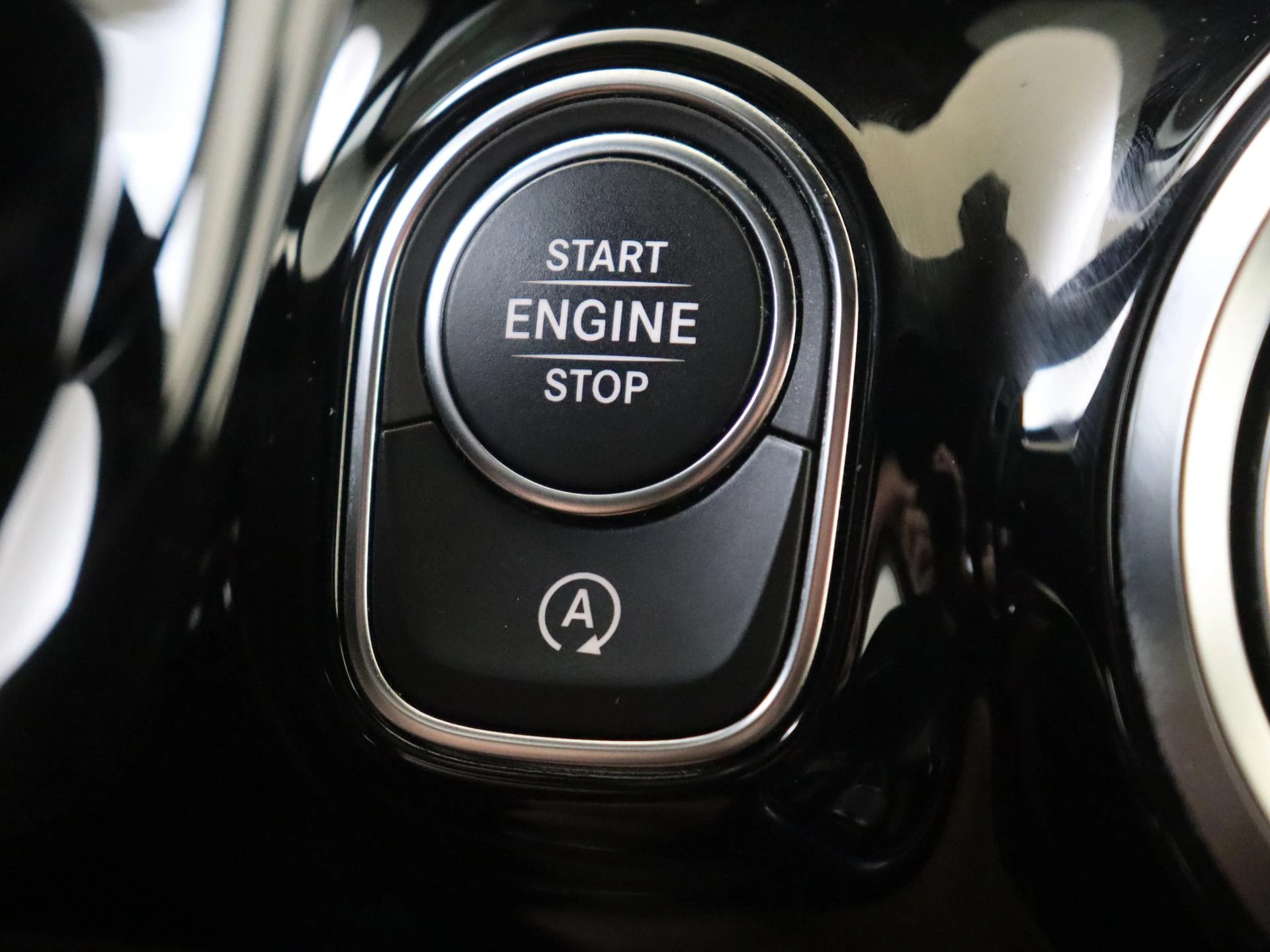 Mercedes-Benz-B-Klasse-image-21