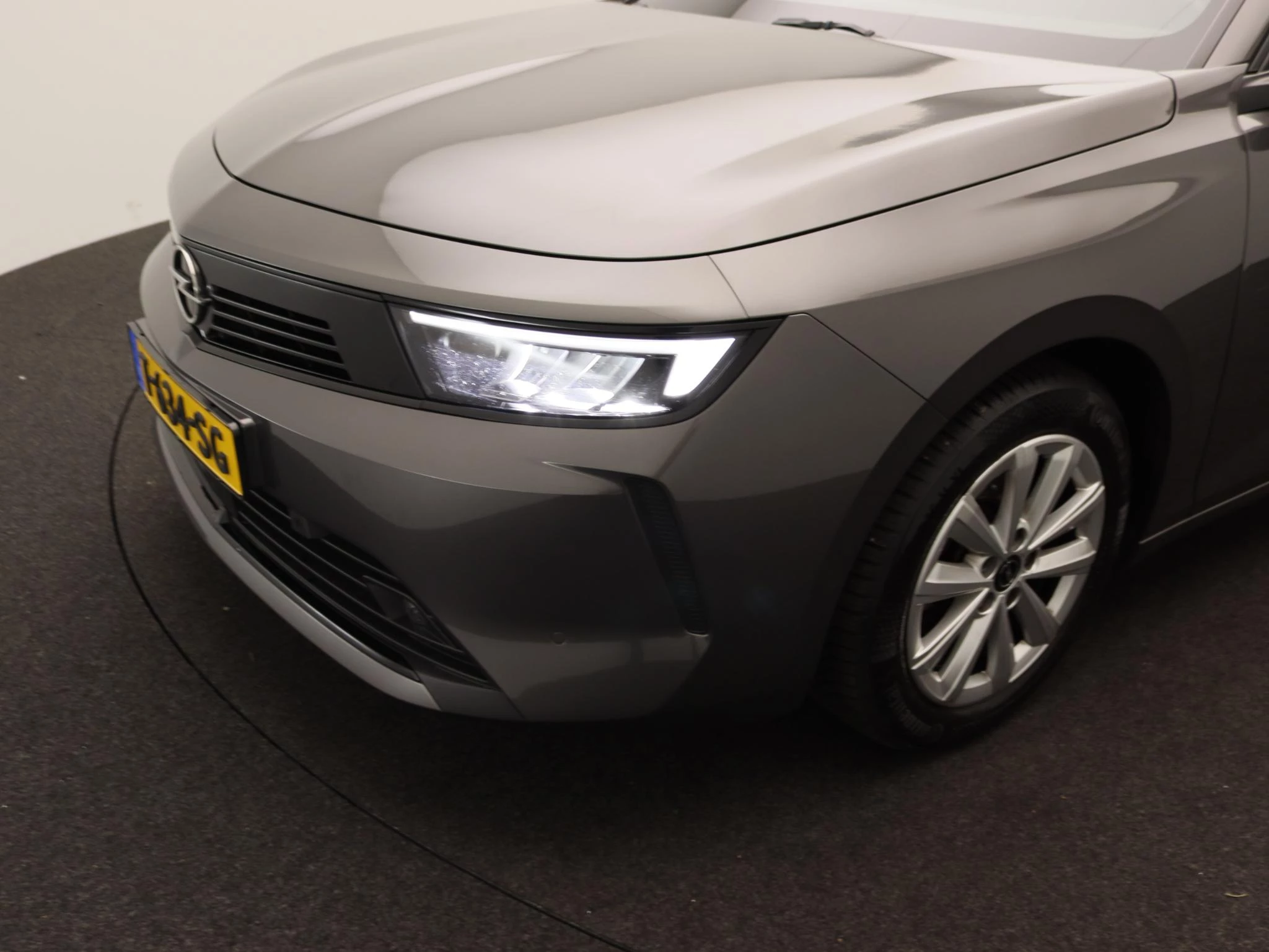 Opel-Astra-image-14