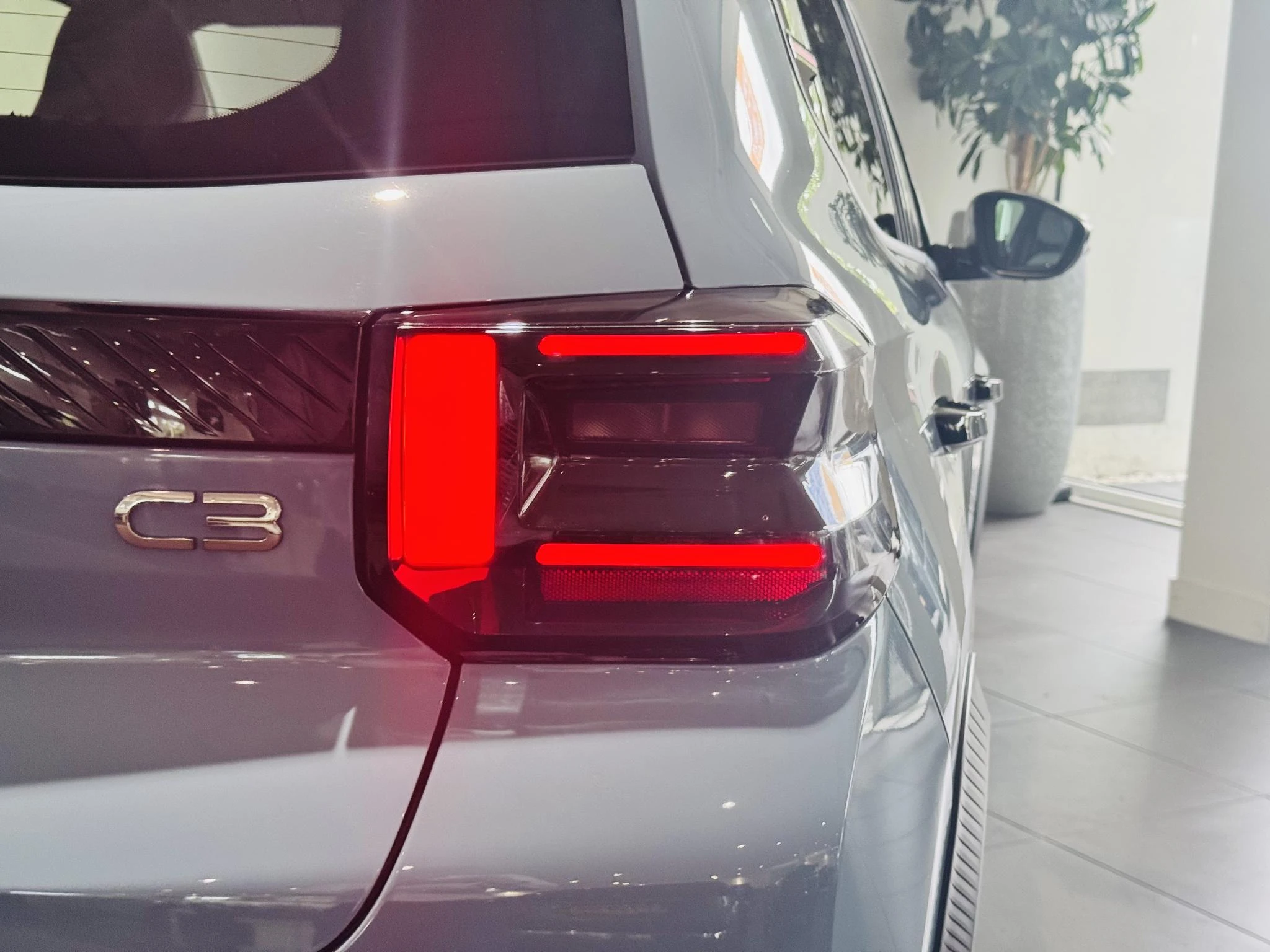 Citroën C3 1.2 Hybrid 110pk Max
