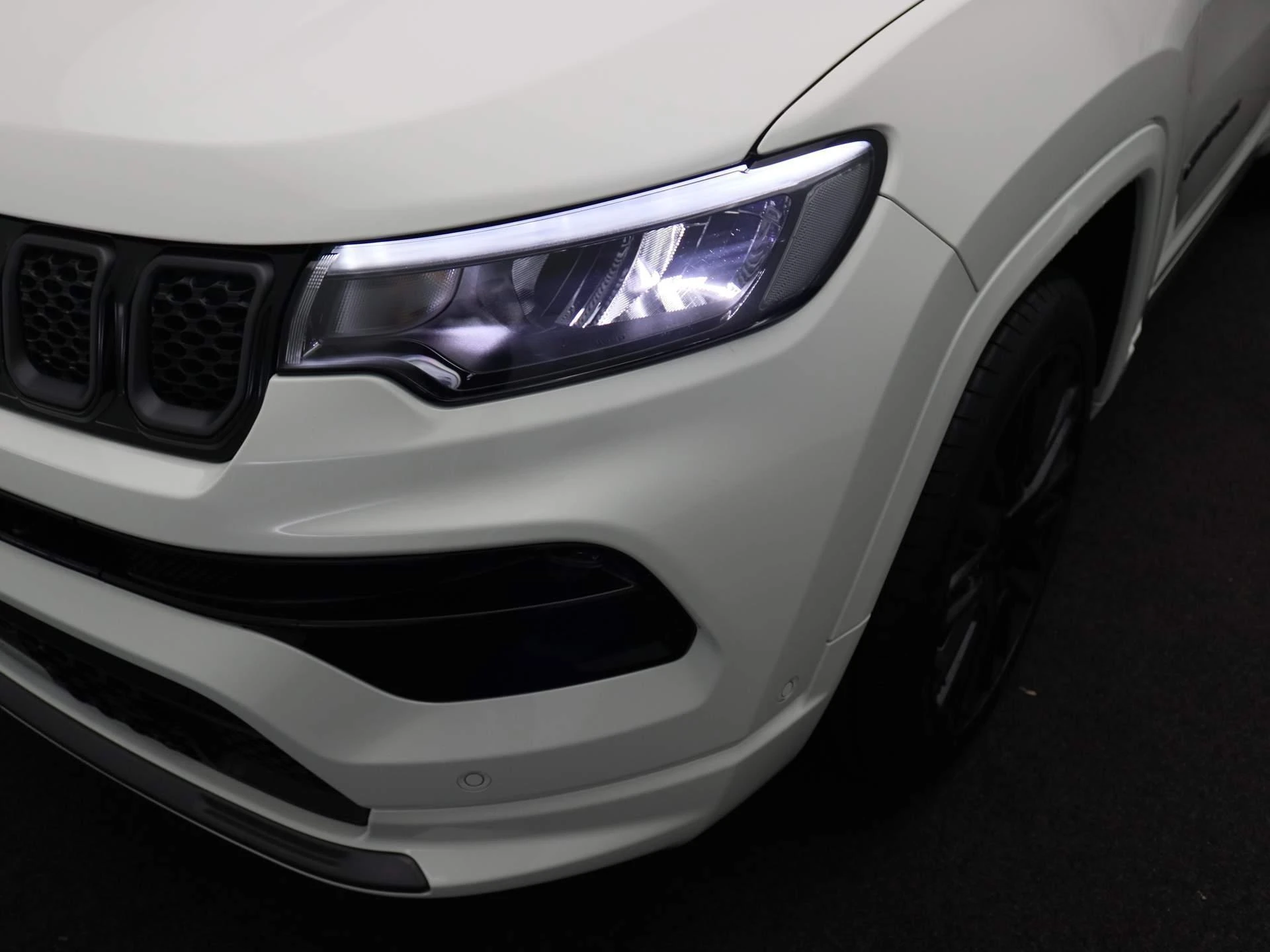 Jeep-Compass-image-22