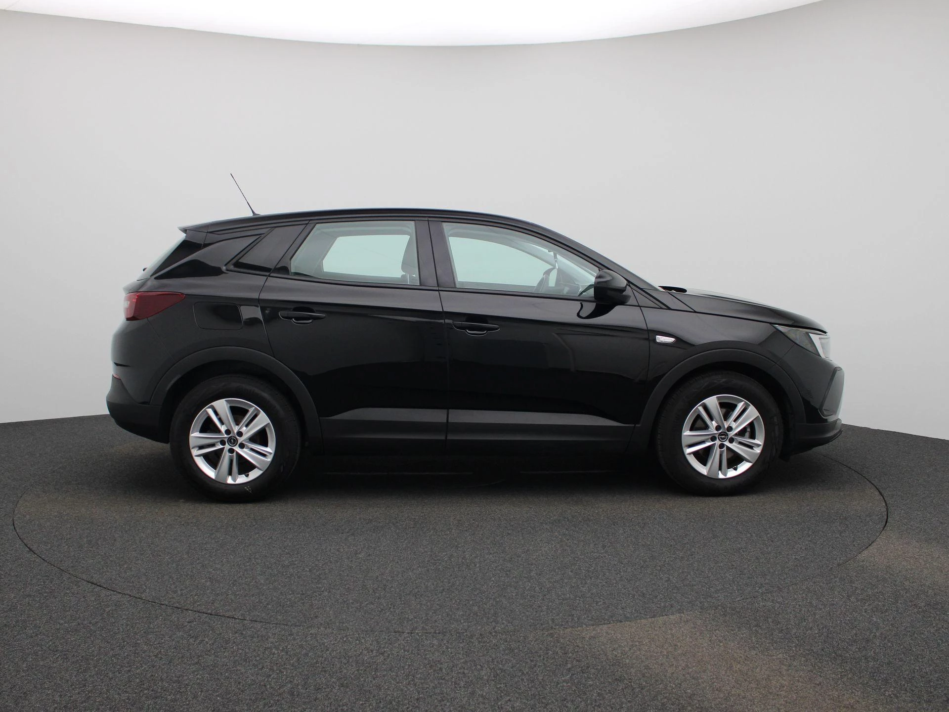 Opel-Grandland-image-5