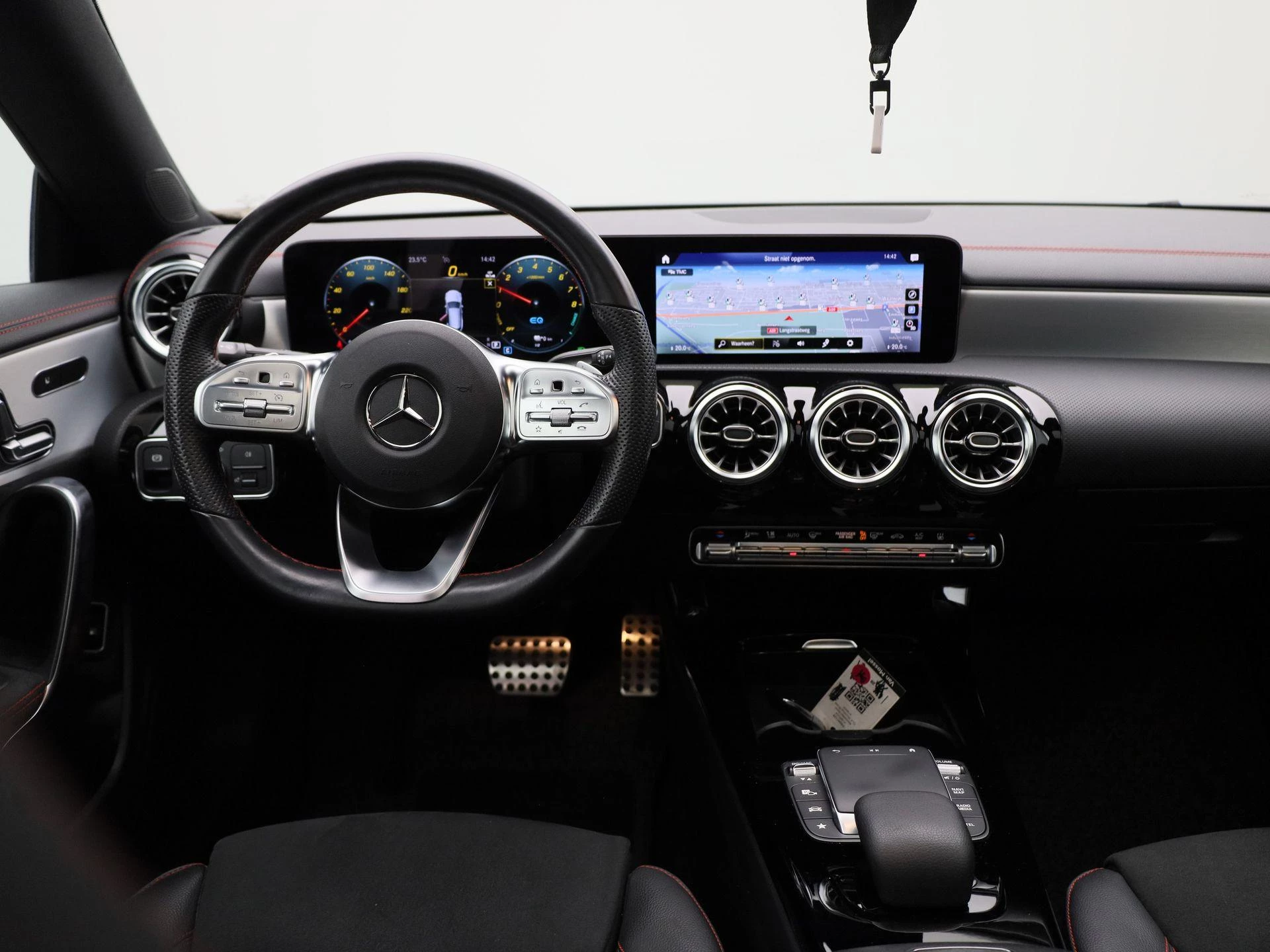 Mercedes-Benz CLA Shooting Brake 250 e AMG Line
