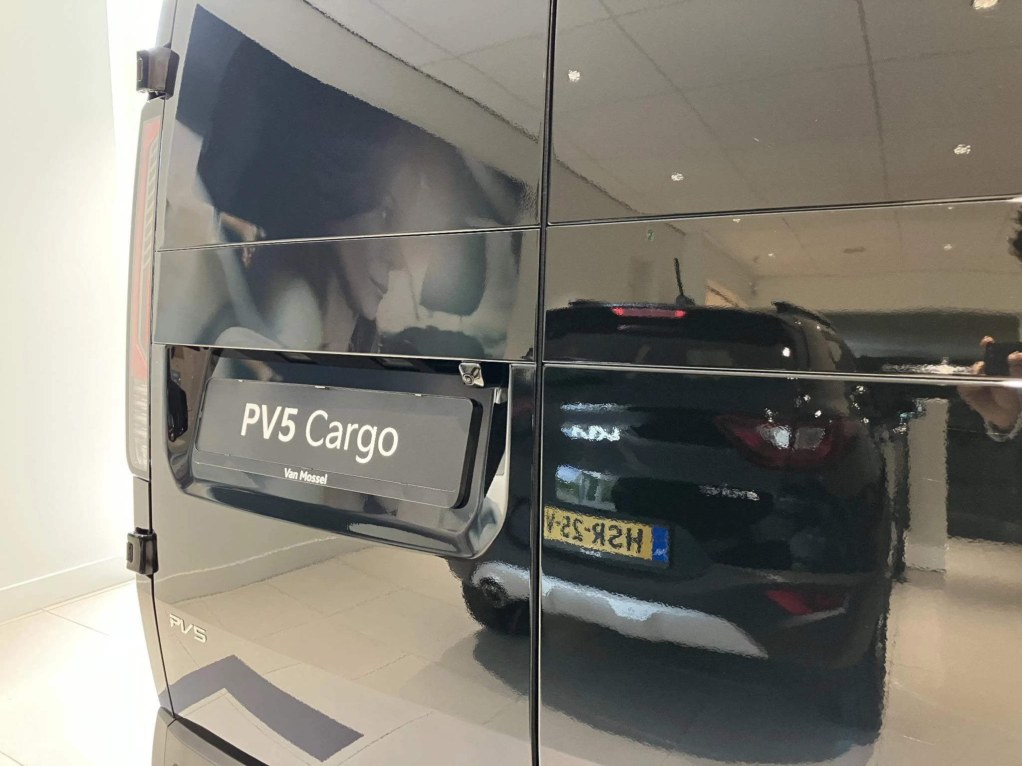 Kia-PV5-image-14