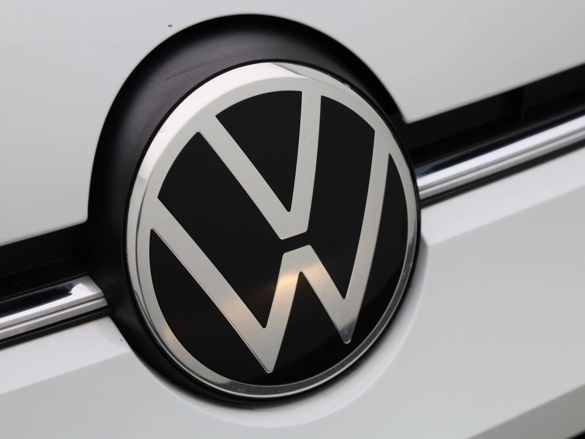 Volkswagen-up!-image-21