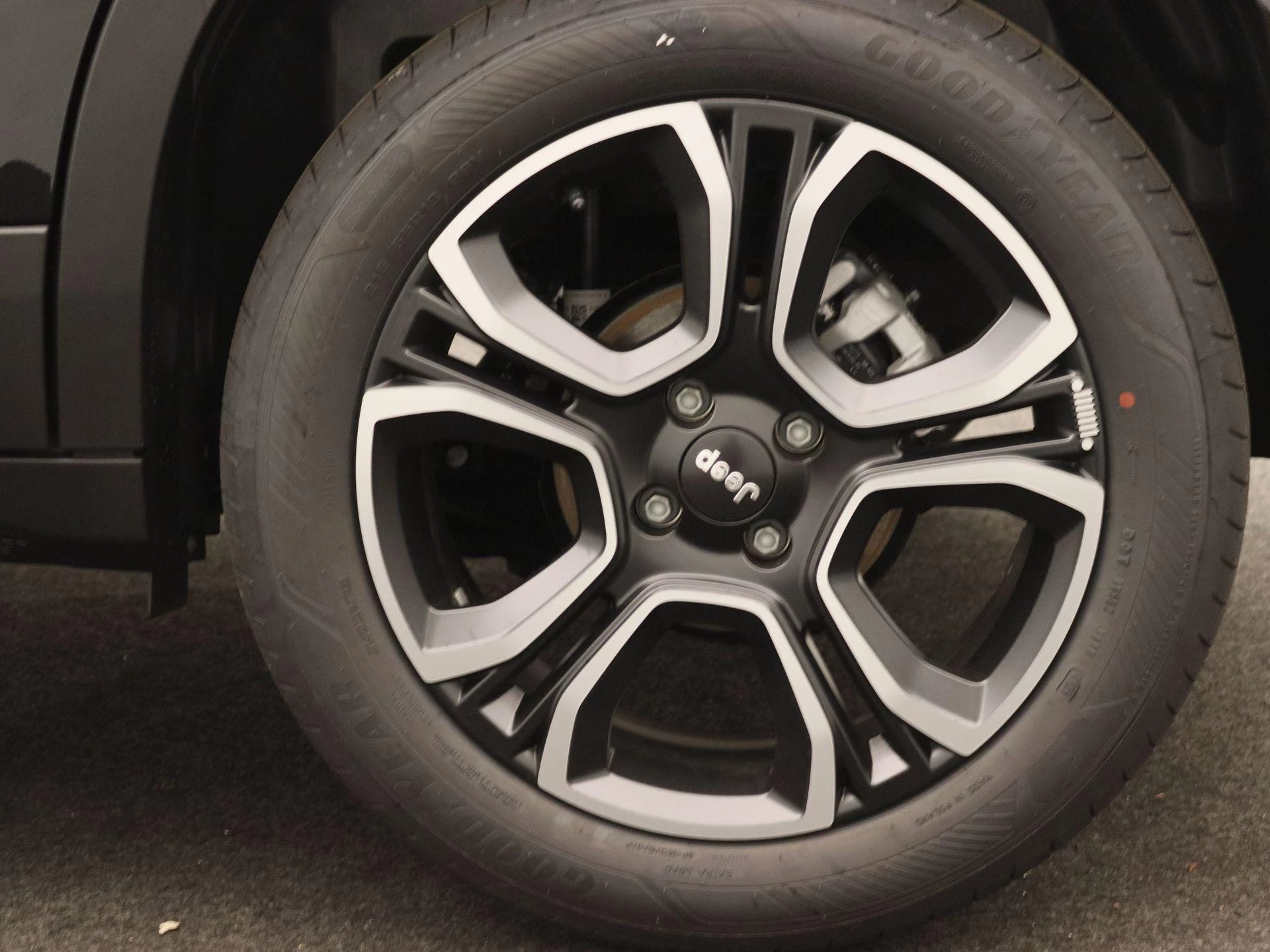 Jeep Avenger 1.2 e-Hybrid Summit