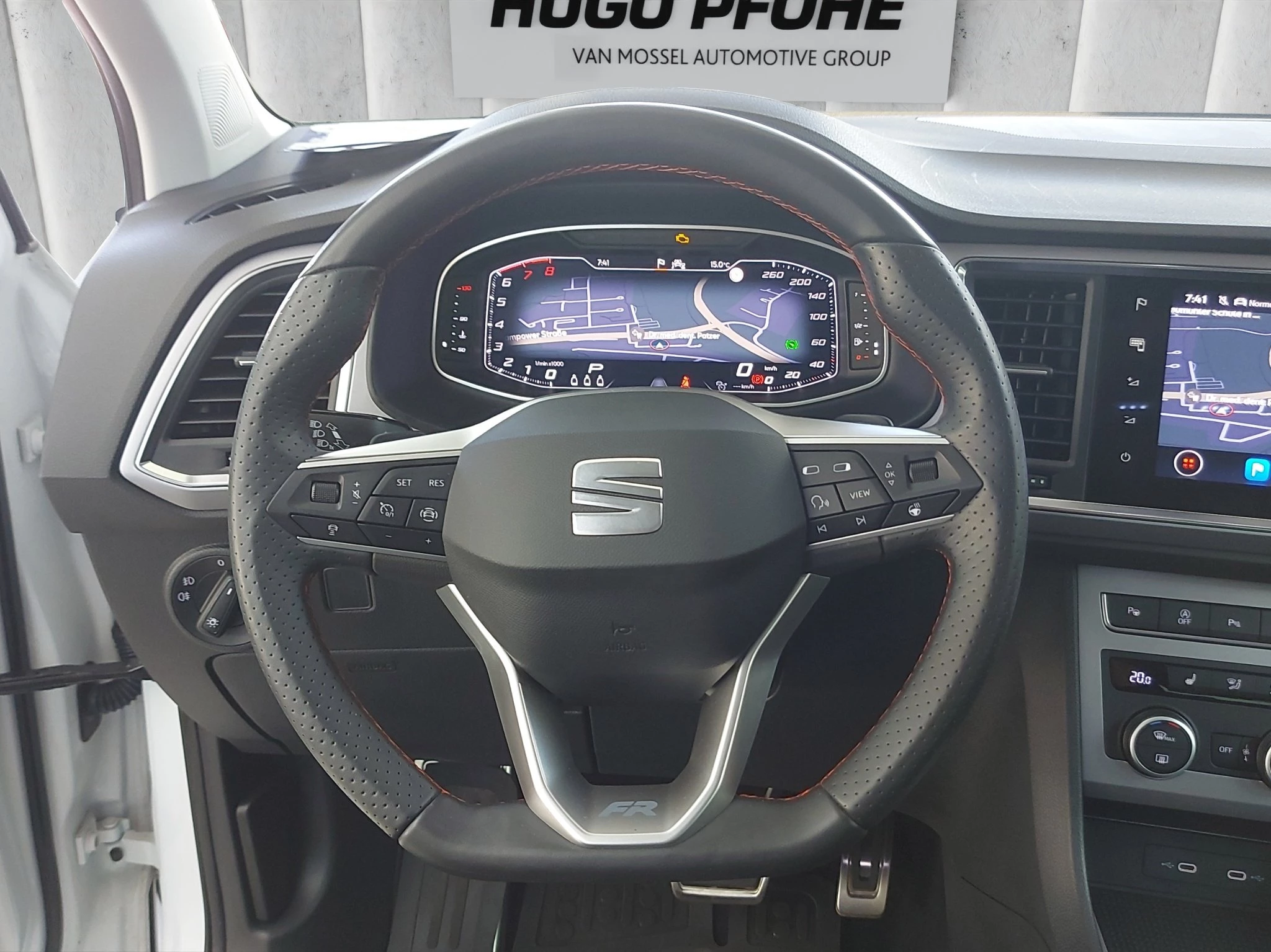 SEAT Ateca | FR | 1.5 TSI | AUTOMATIK | NAVI | ACC | SHZ | LRHZ