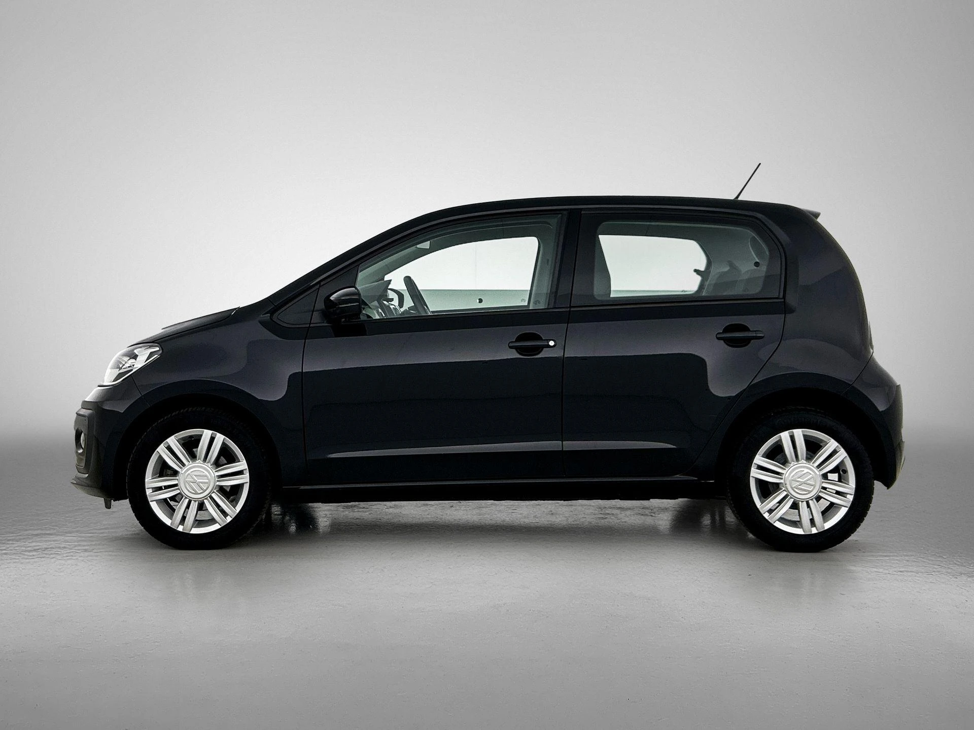 Volkswagen-up!-image-1