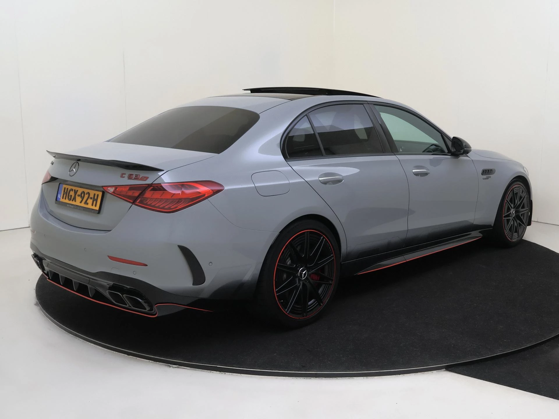Mercedes-Benz C-Klasse AMG 63 S E Performance Night Edition