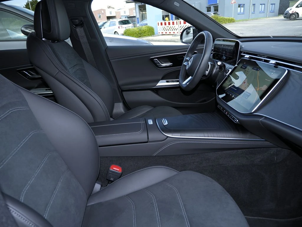 Mercedes-Benz-E-Klasse 220 d-image-11