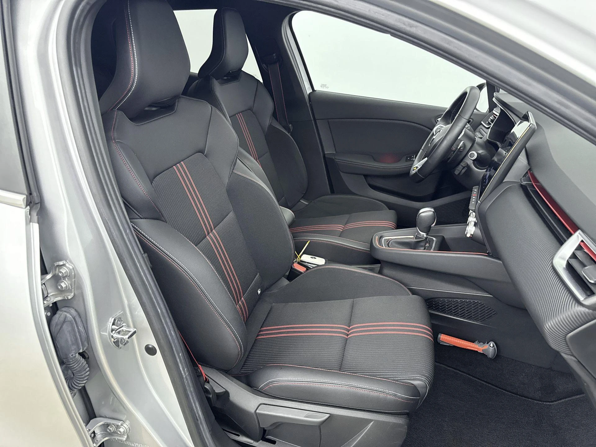 Renault-Clio-image-21