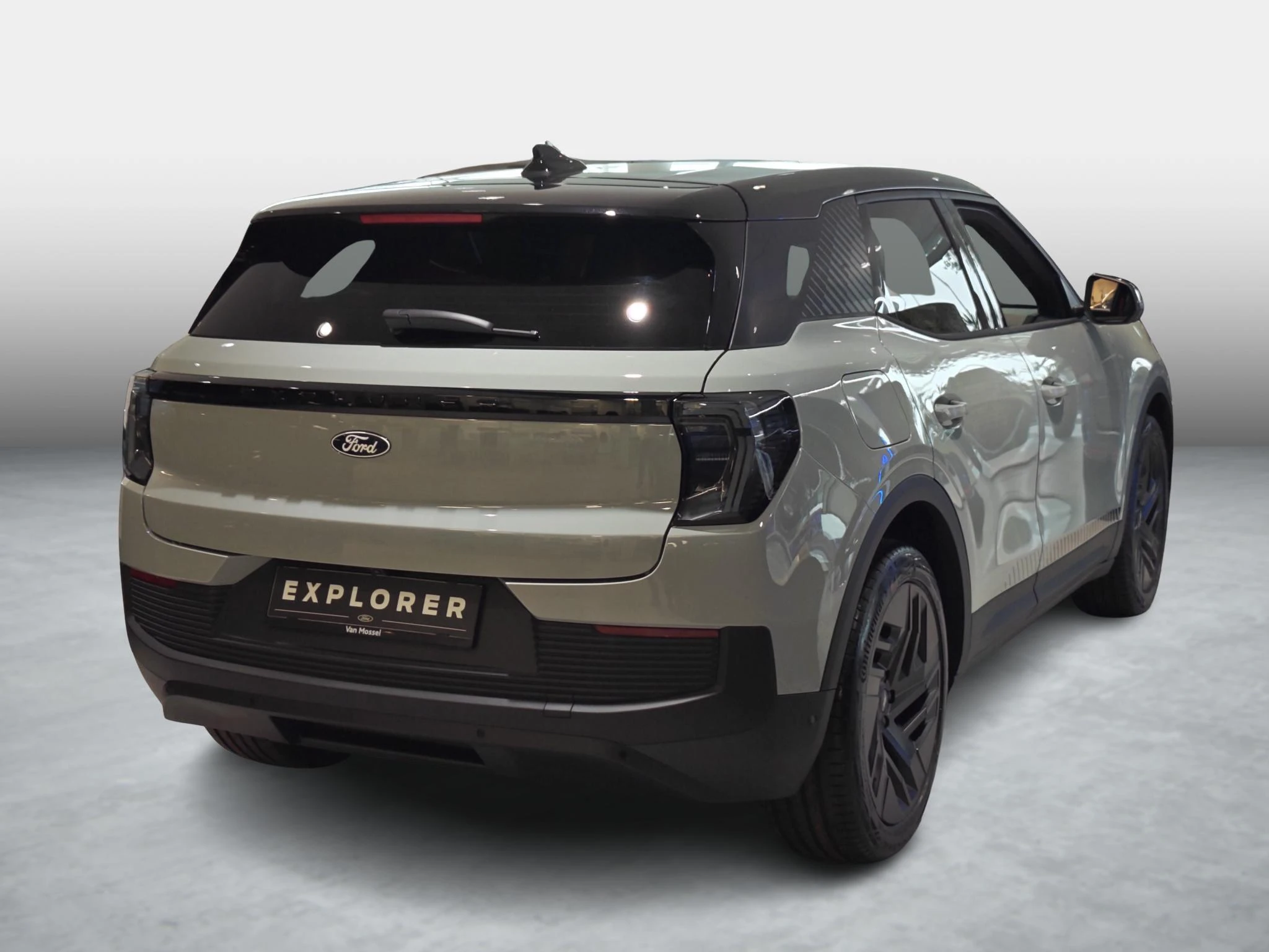 Ford-Explorer-image-3