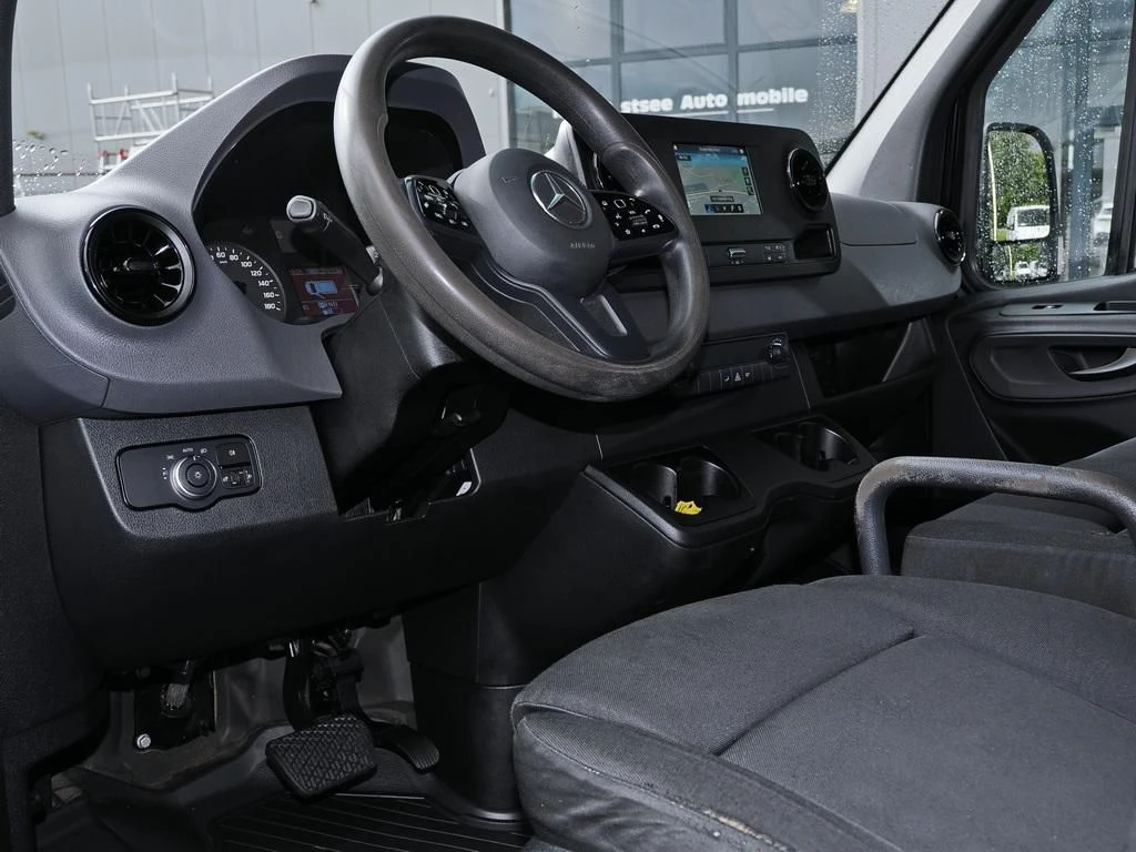 Mercedes-Benz-Sprinter 317-image-7