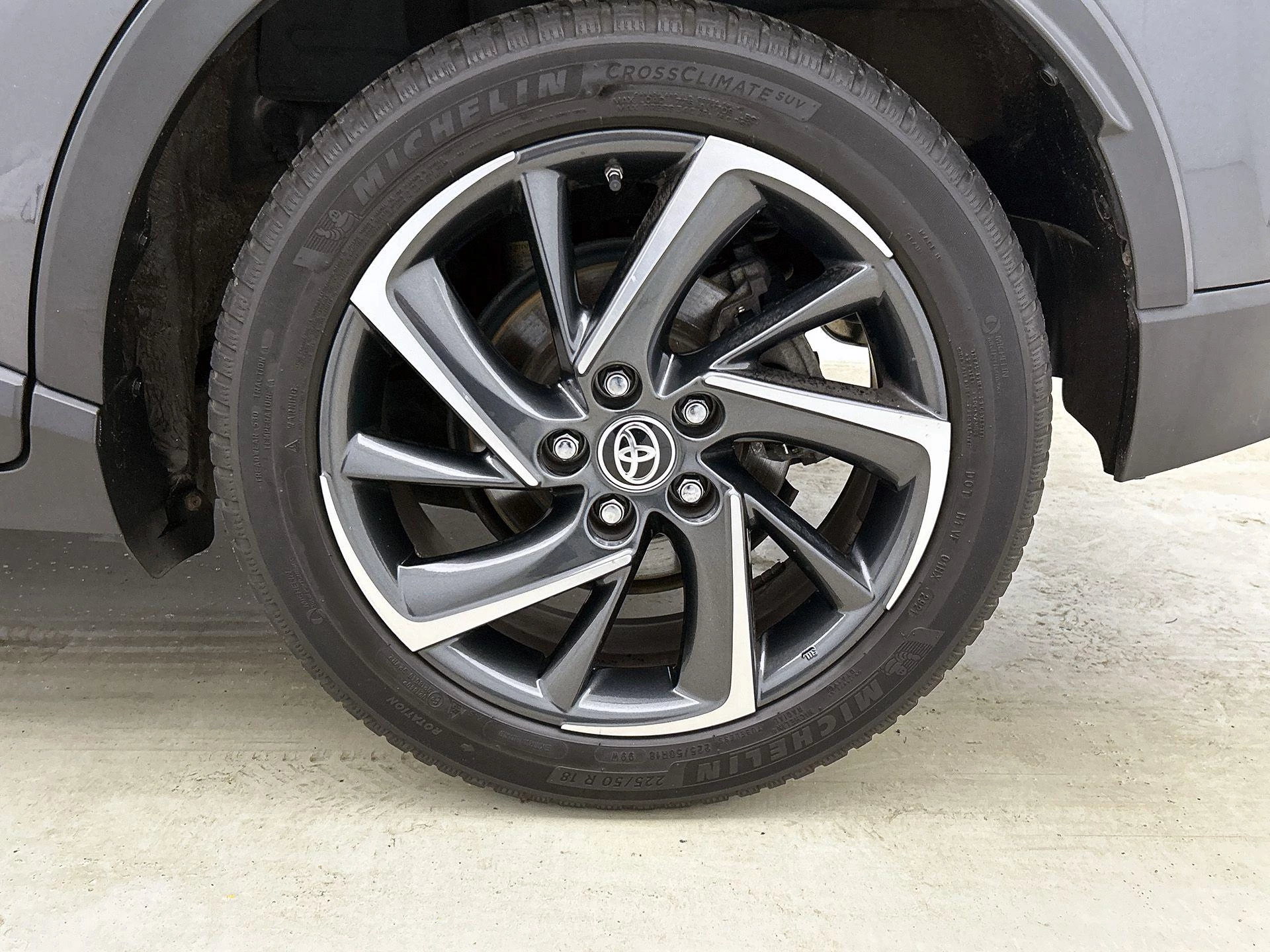 Toyota-C-HR-image-34