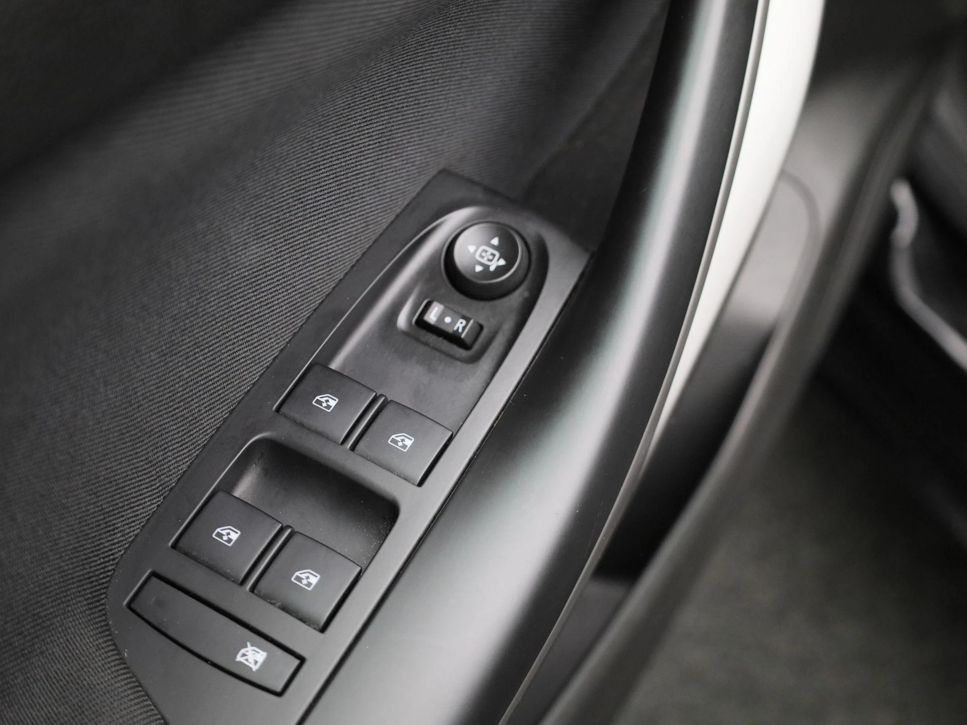 Opel-Astra-image-28