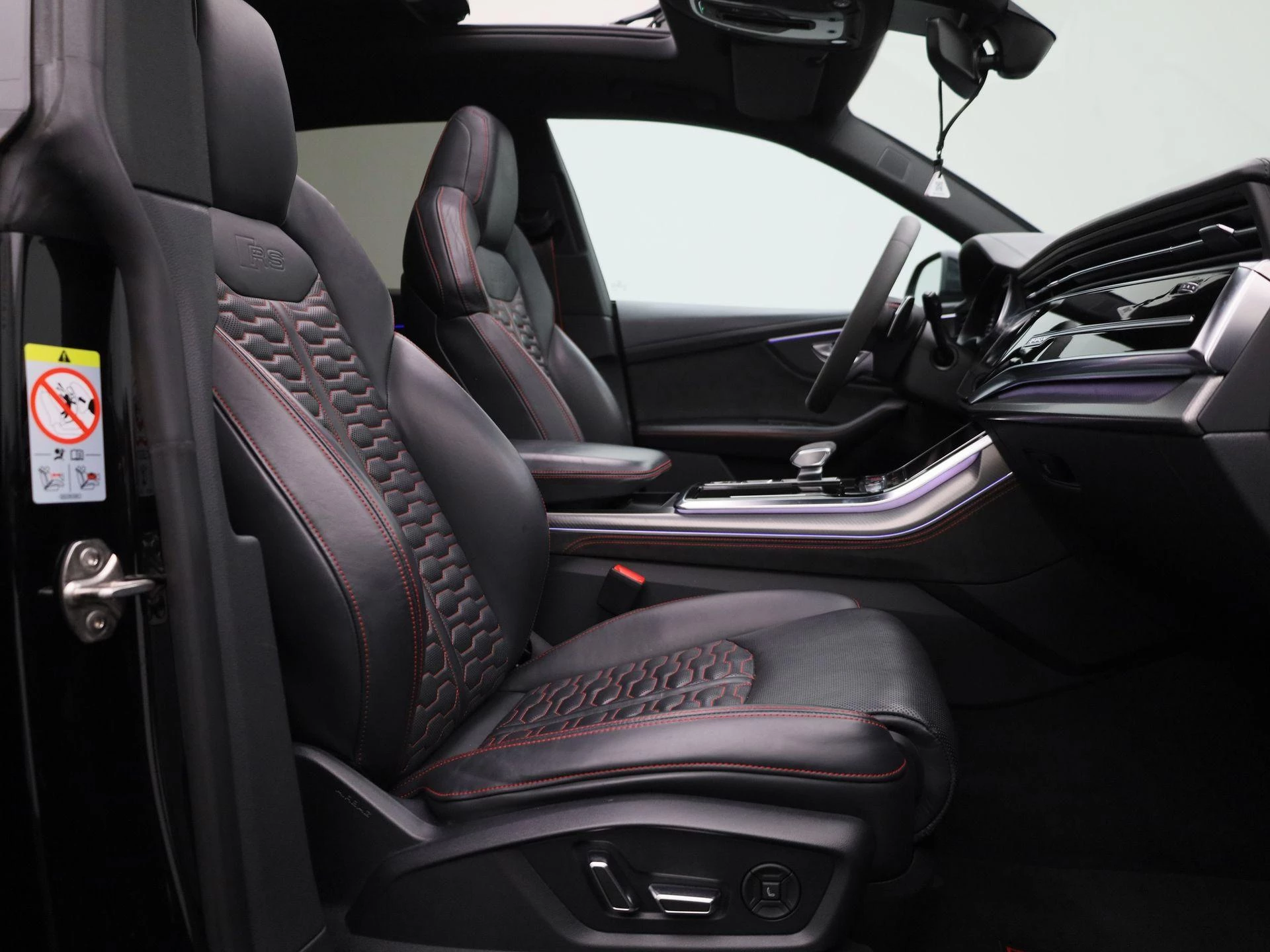 Audi-Q8-image-50