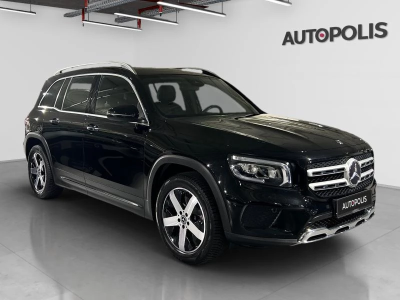 Mercedes-Benz-GLB-image-18