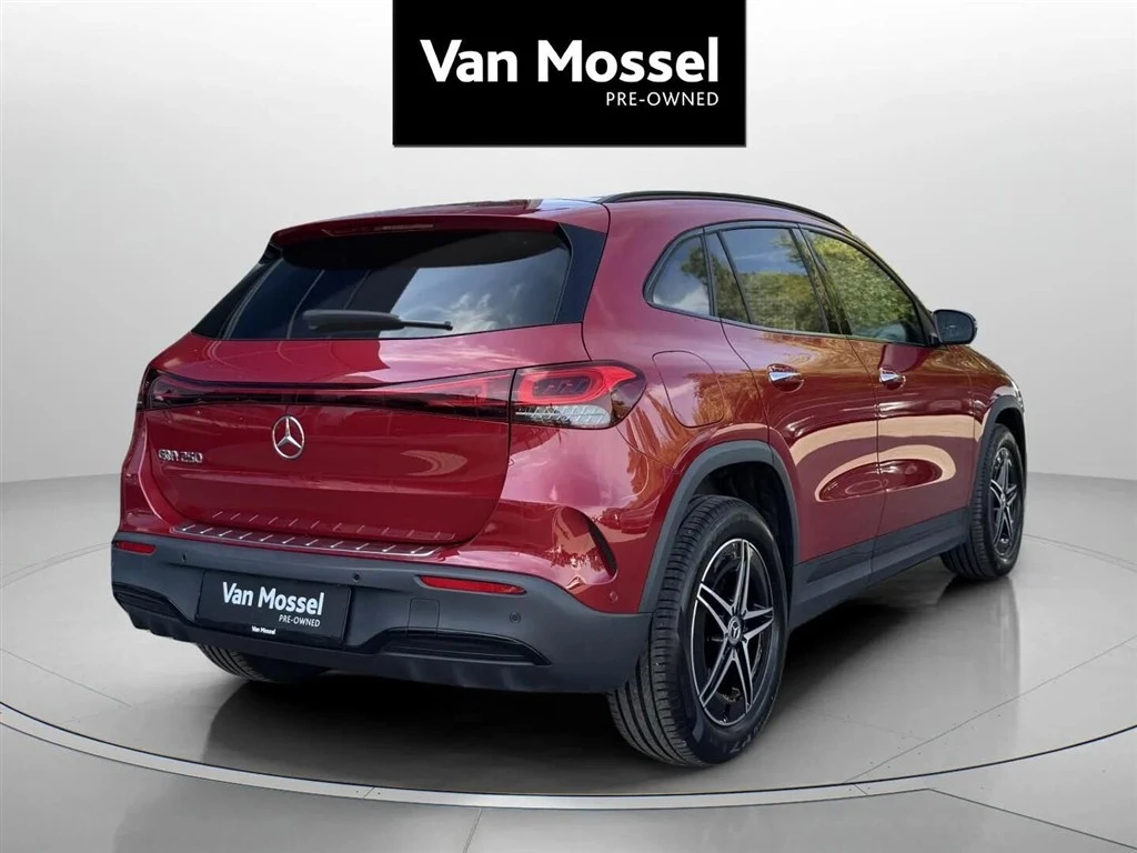 Mercedes-Benz-EQA-image-4