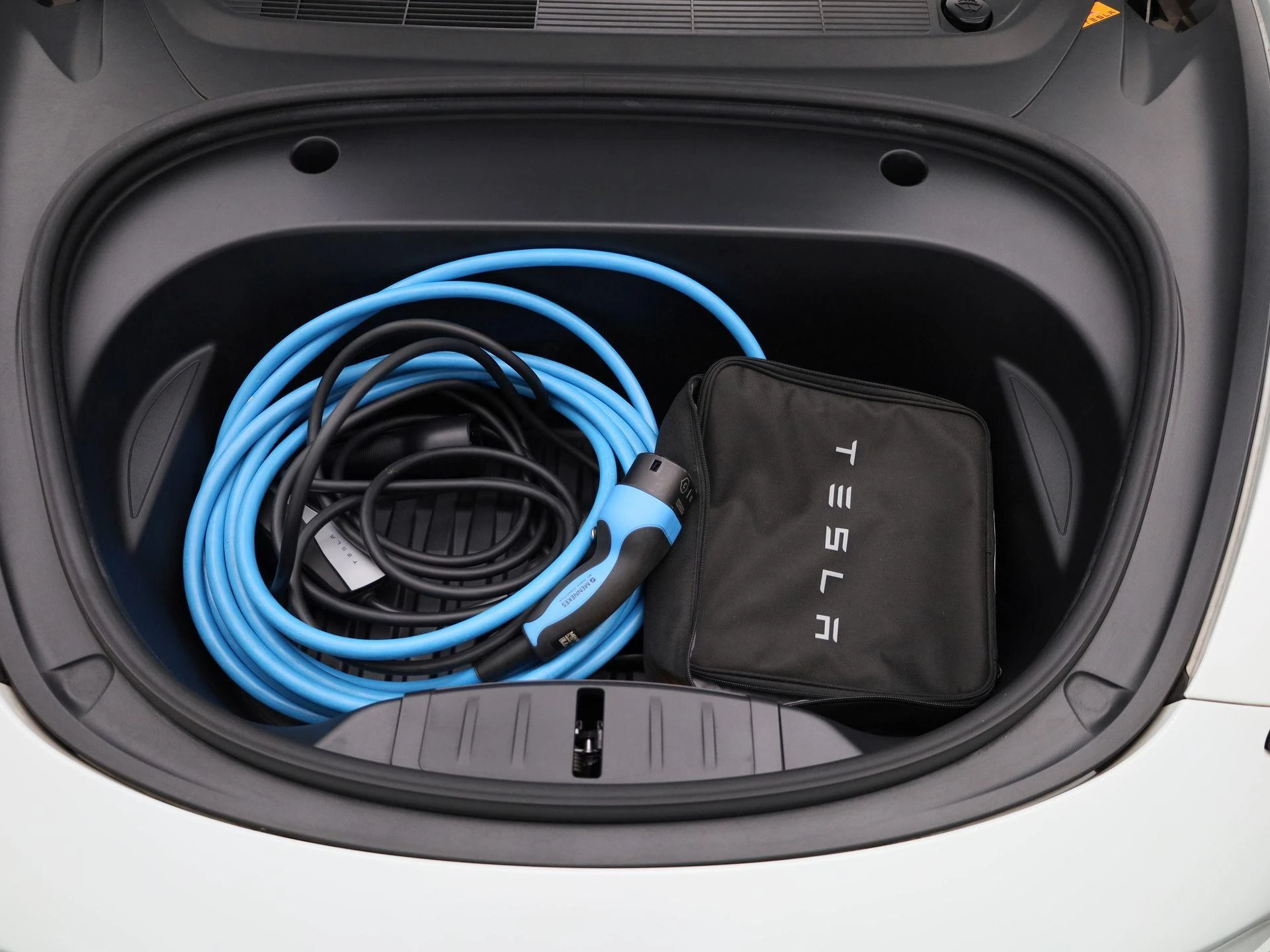 Tesla-Model 3-image-36